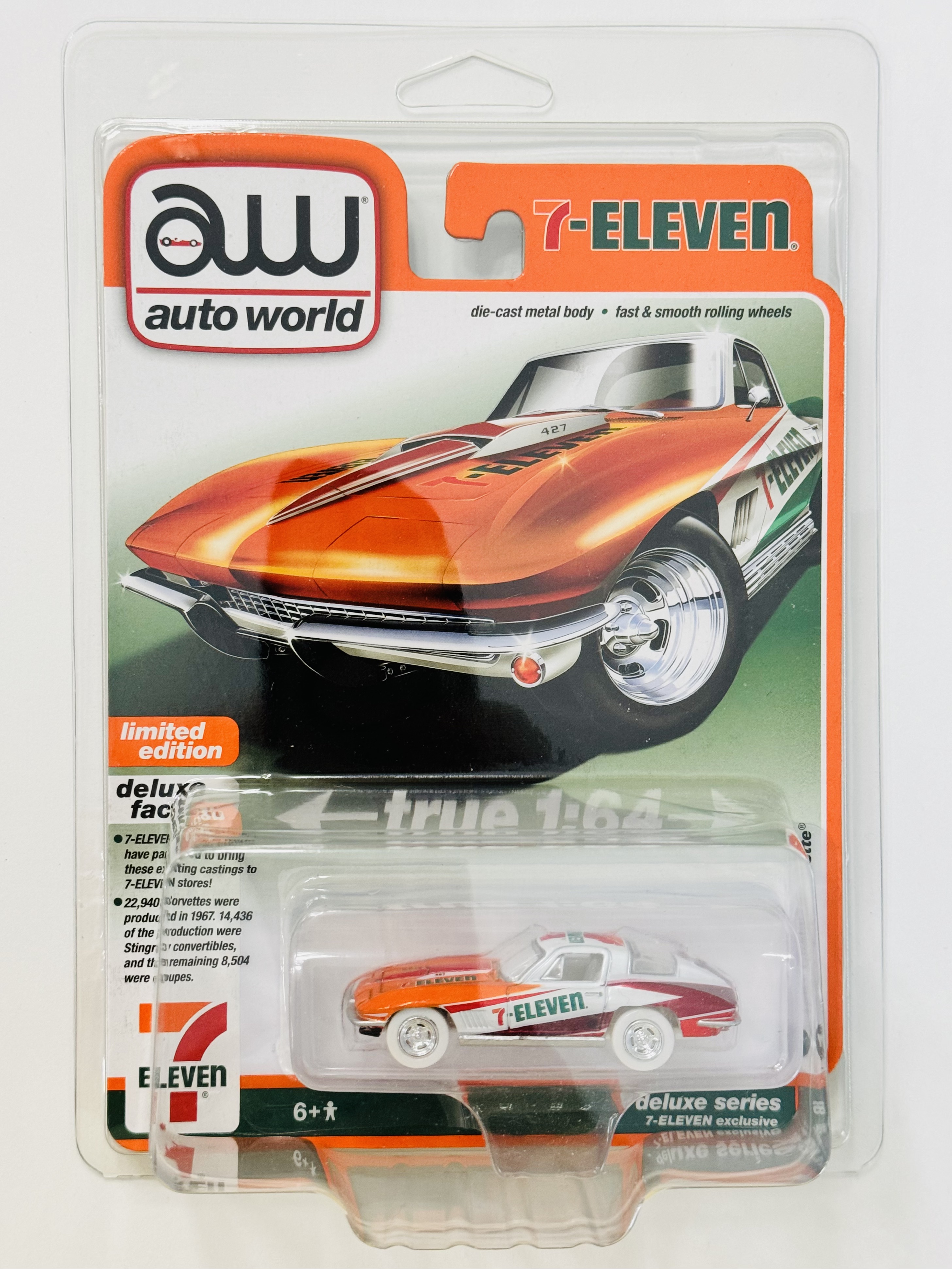 Auto World 7-Eleven 1967 Chevy Corvette Chase