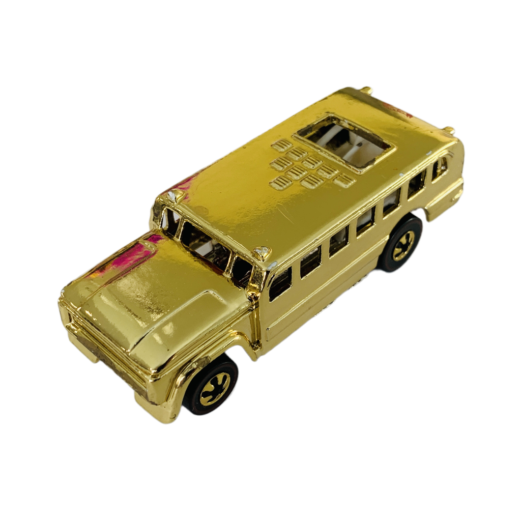 Hot Wheels FAO Schwarz Gold Series S' Cool Bus