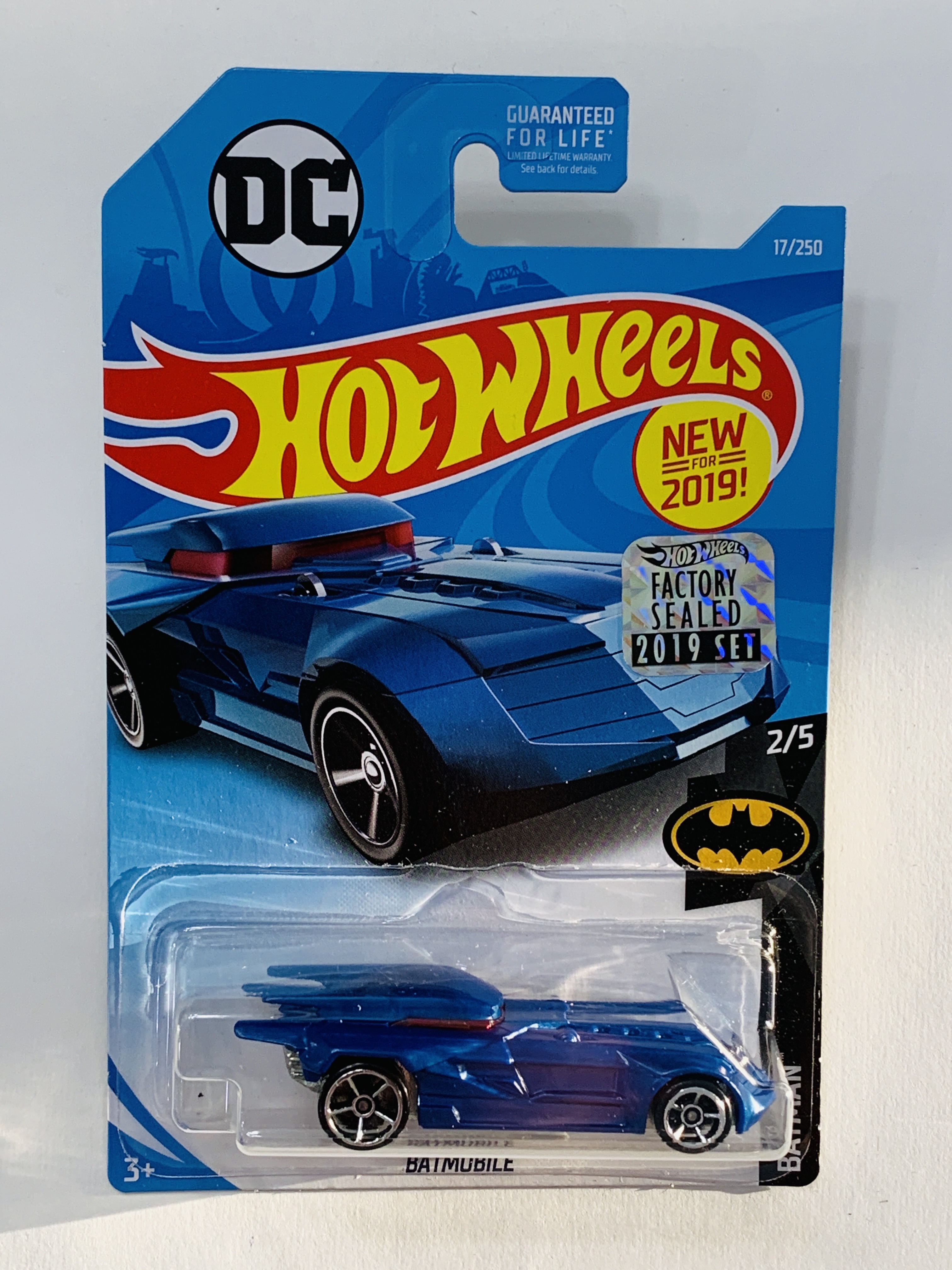 Hot Wheels 2019 Factory Set #17 Batmobile - Blue