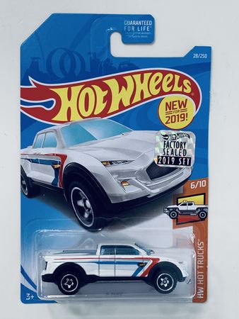 Hot Wheels 2019 Factory Set #28 2-Tuff - White