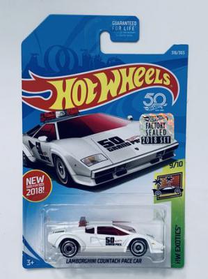 10175-Hot-Wheels-2018-Factory-Set--316-Lamborghini-Countach-Pace-Car---White
