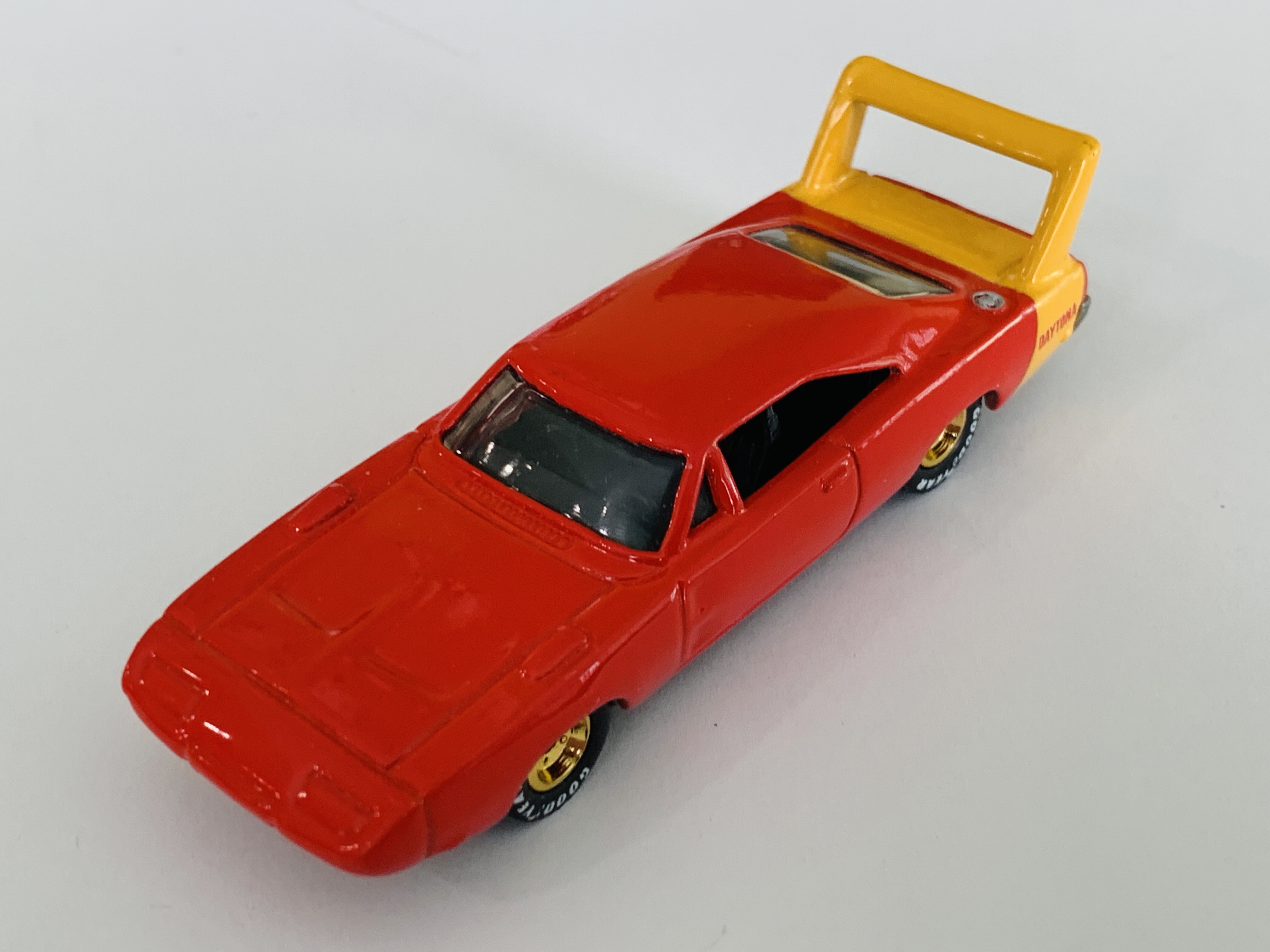 Hot Wheels 1970 Dodge Charger Daytona