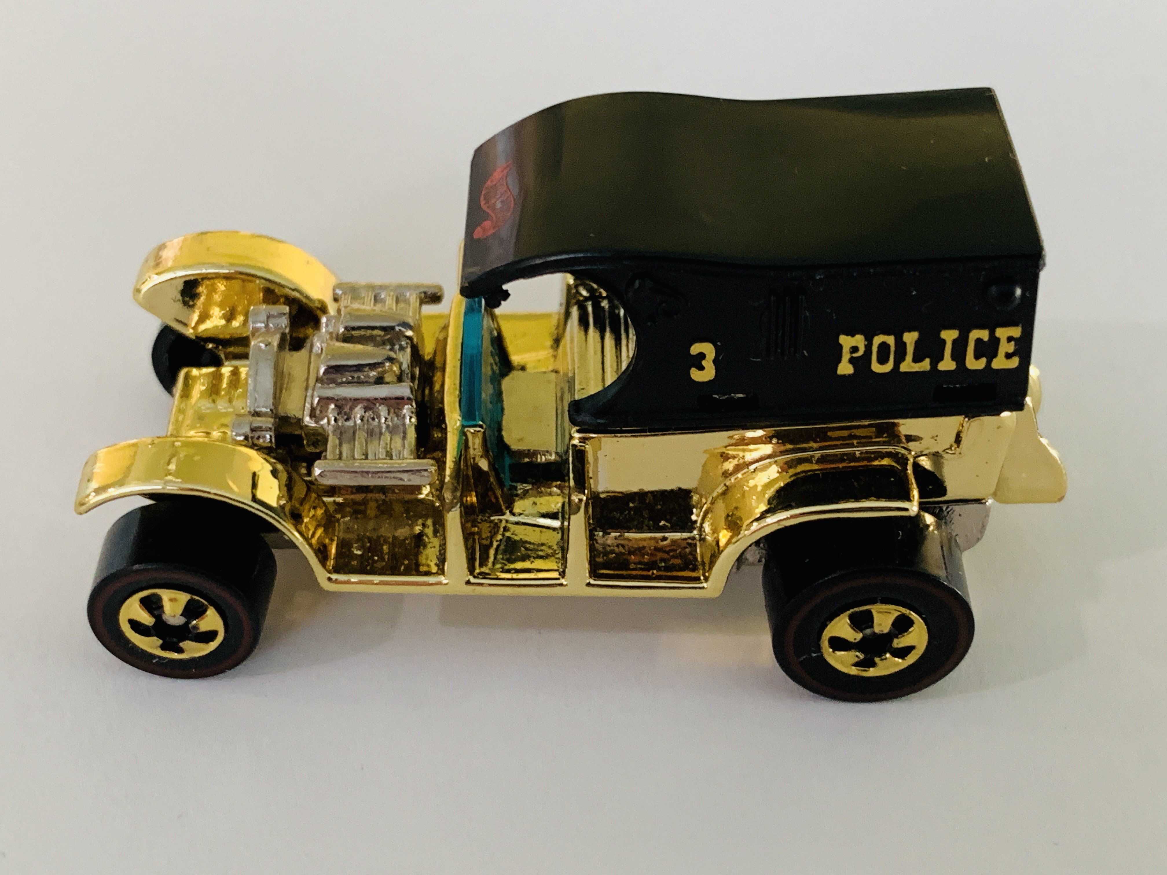 Hot Wheels FAO Schwarz Gold Series II Paddy Wagon