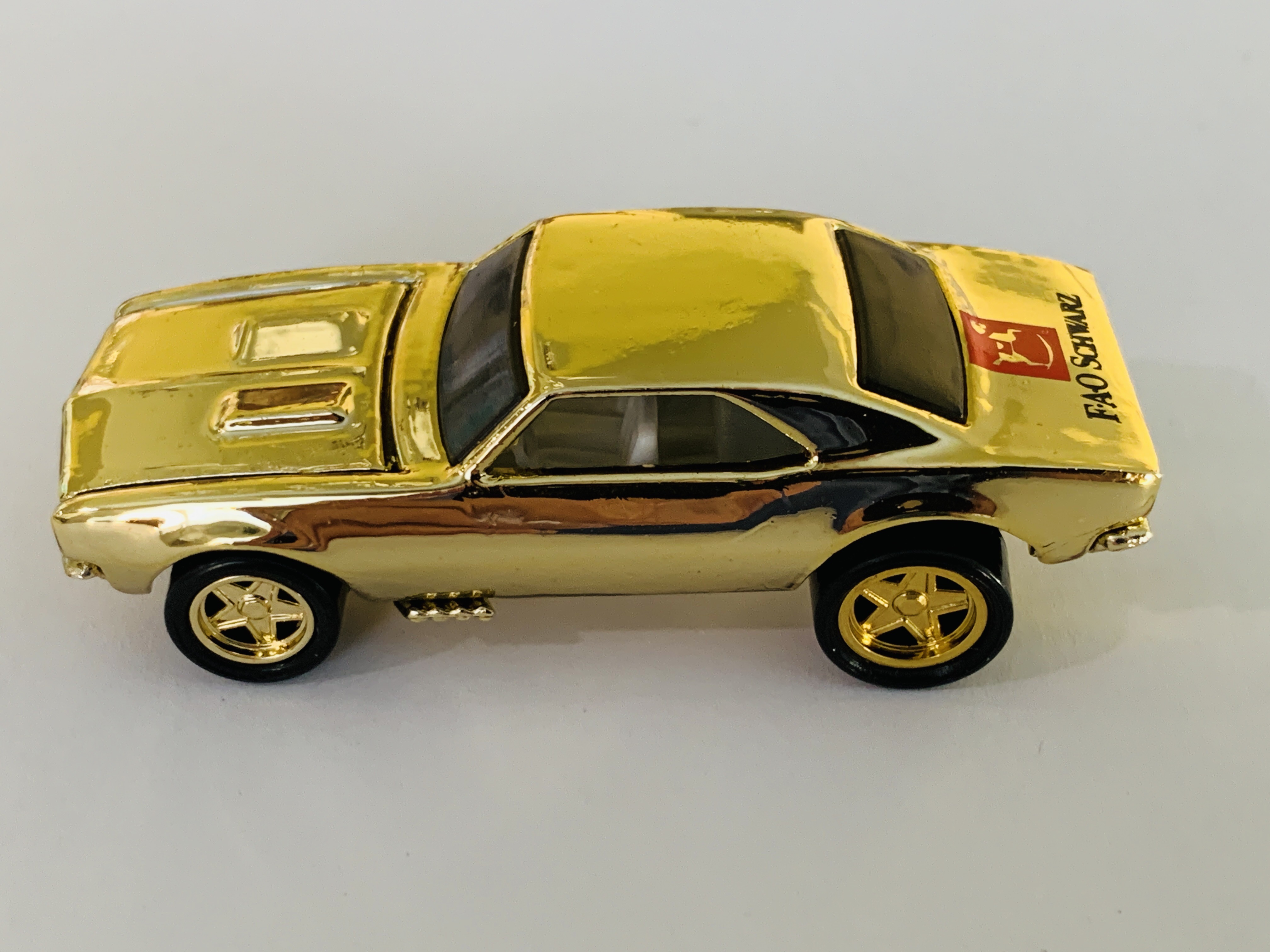 Hot Wheels FAO Schwarz Gold Series II '67 Camaro