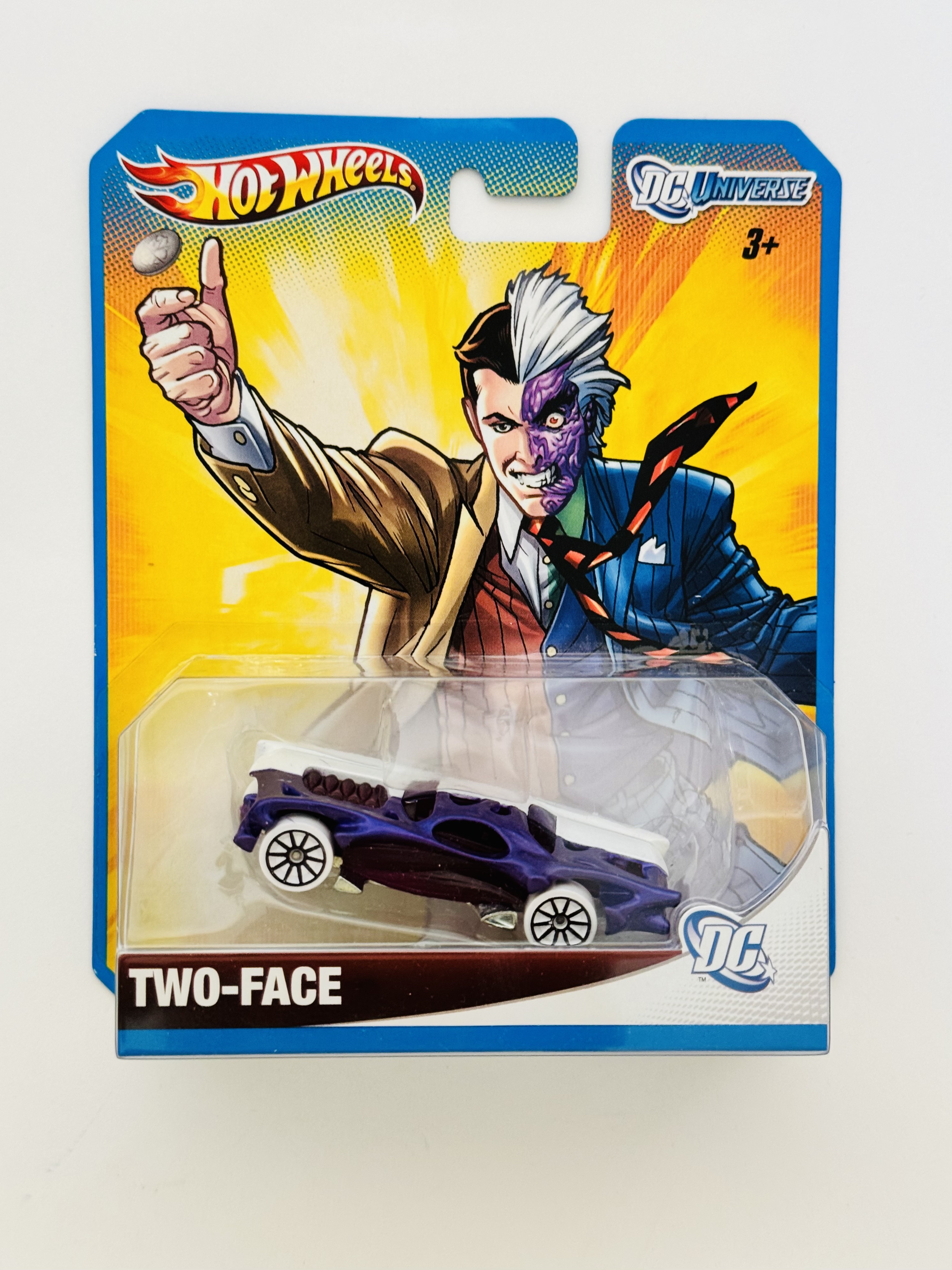 Hot Wheels DC Universe Two-Face