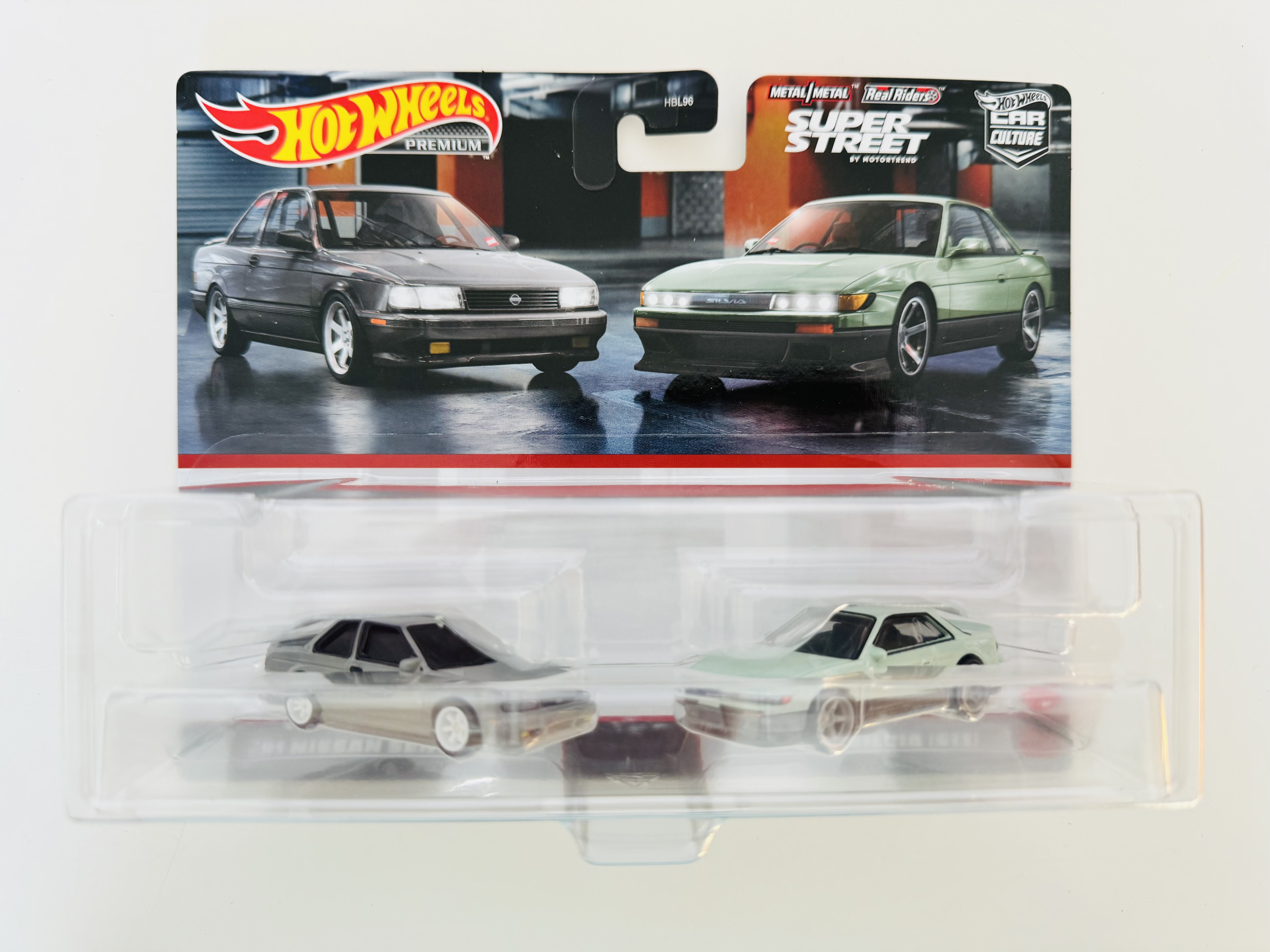 Hot Wheels Premium '91 Nissan Sentra SE-R & Nissan Silvia (S13) Two Pack