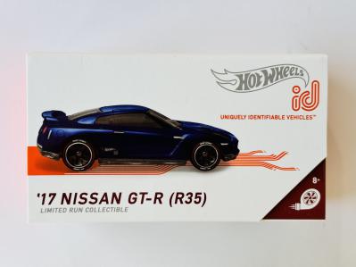 Hot Wheels ID '17 Nissan GT-R (R35)