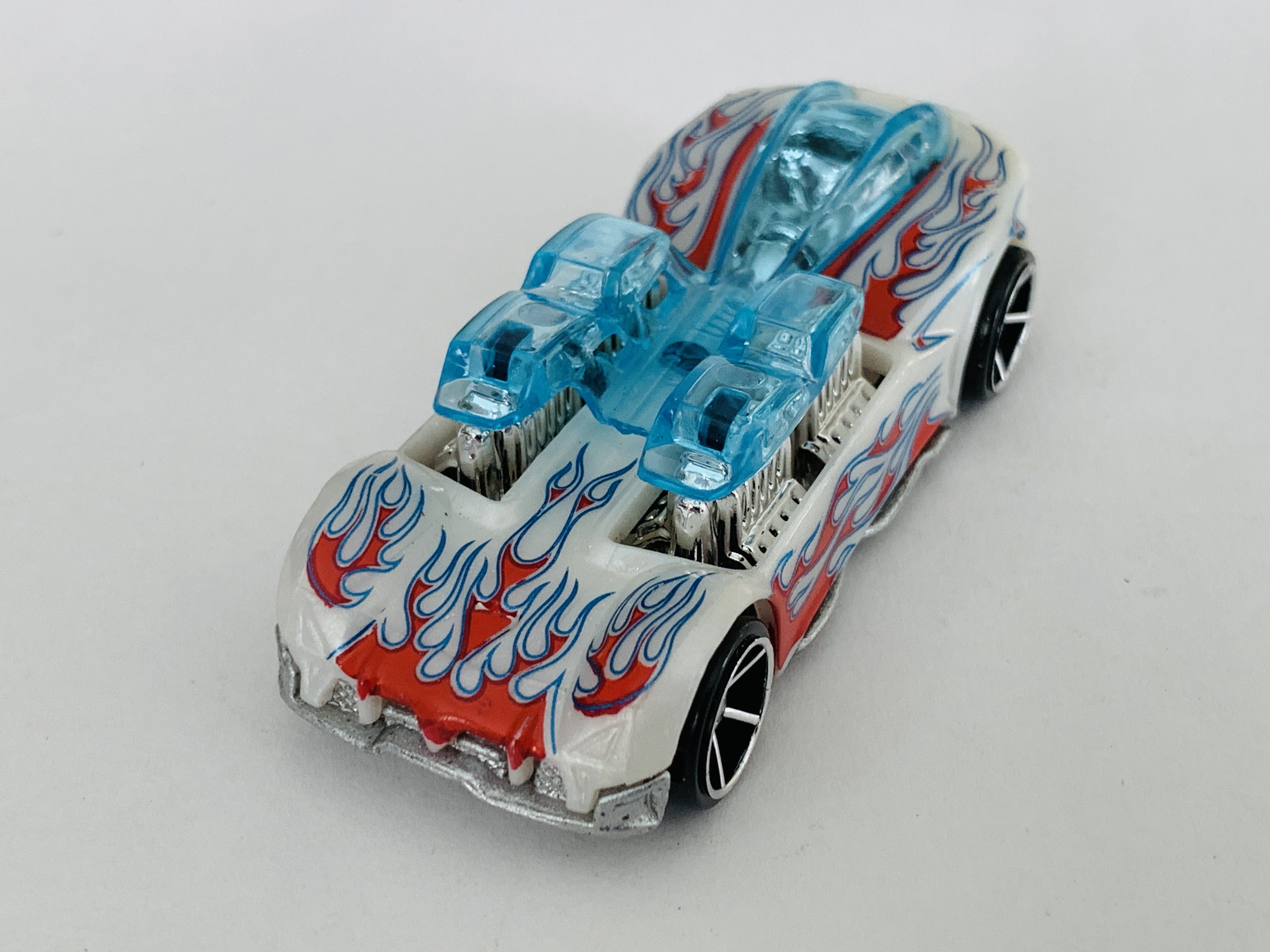 Hot Wheels 2007 Mystery Car What-4-2 - White