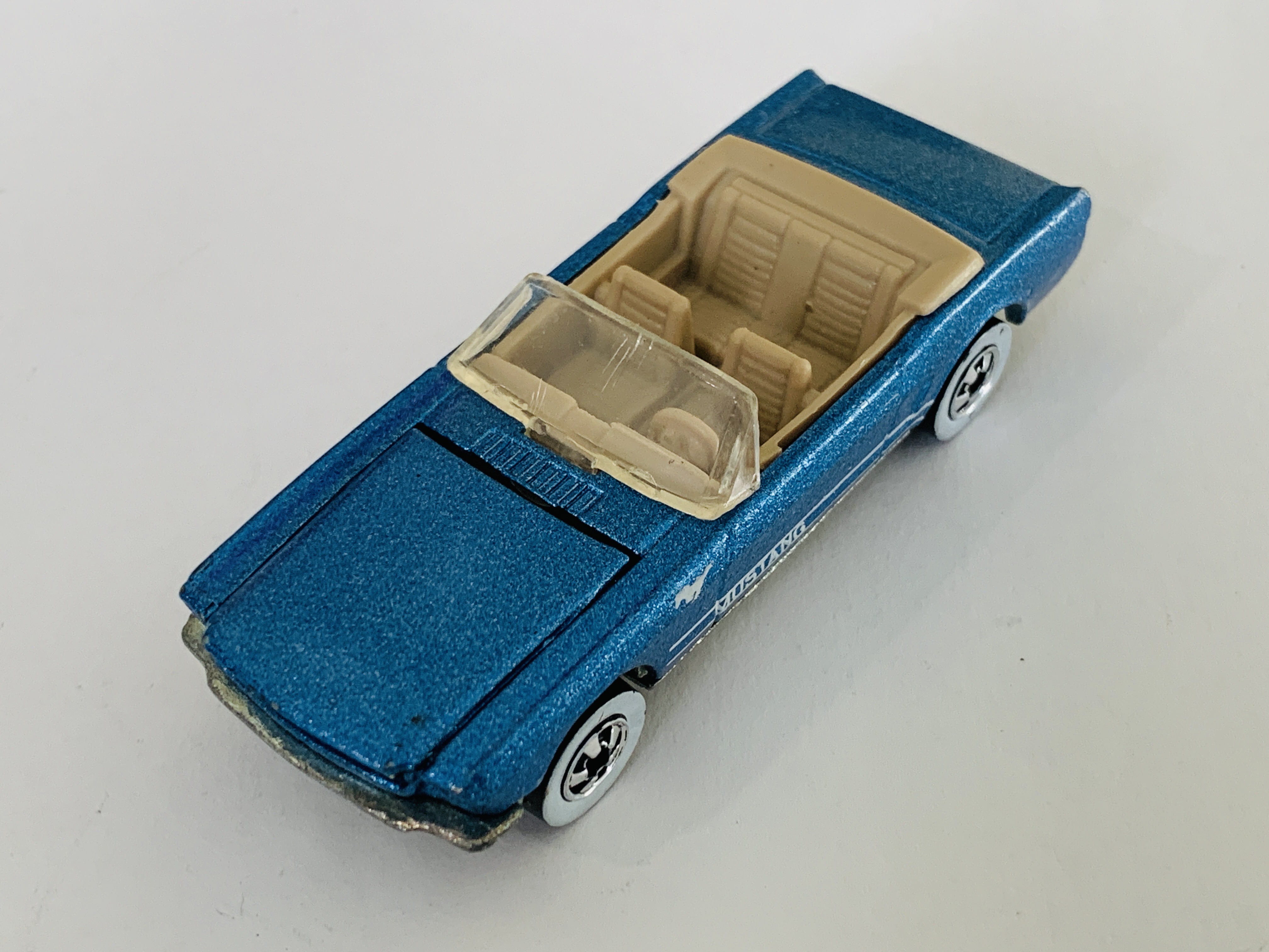 Hot Wheels '65 Mustang Convertible