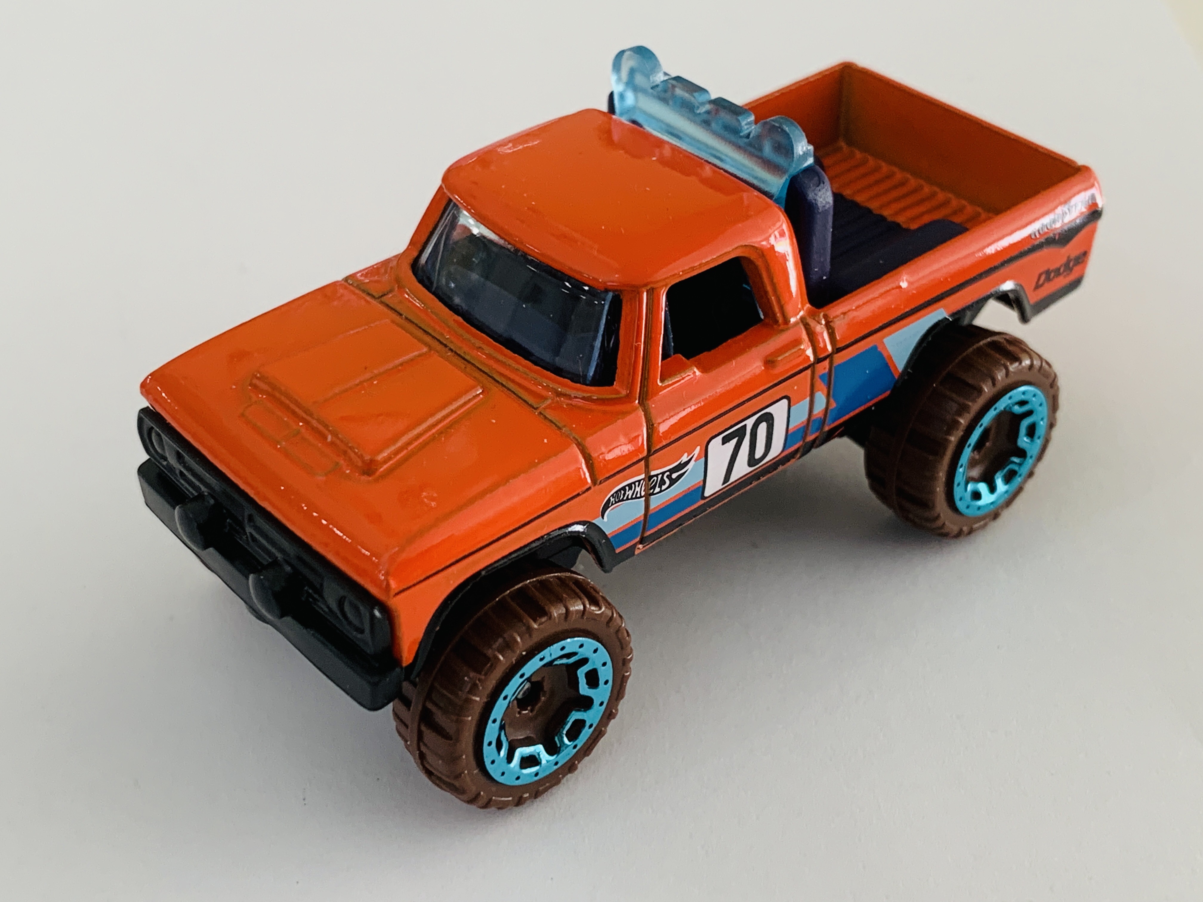 Hot Wheels '70 Dodge Power Wagon - Orange