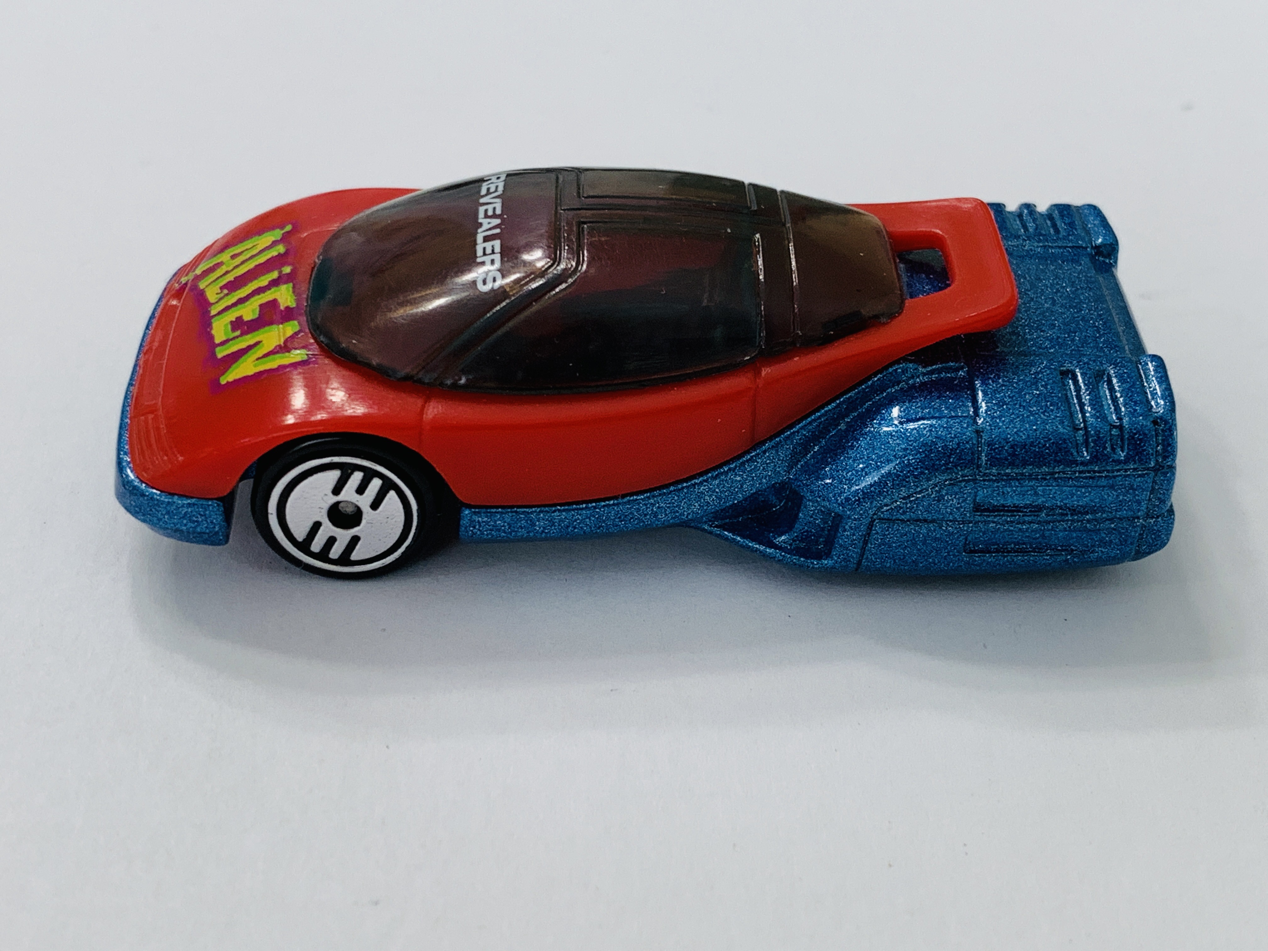 Hot wheels alien outlet