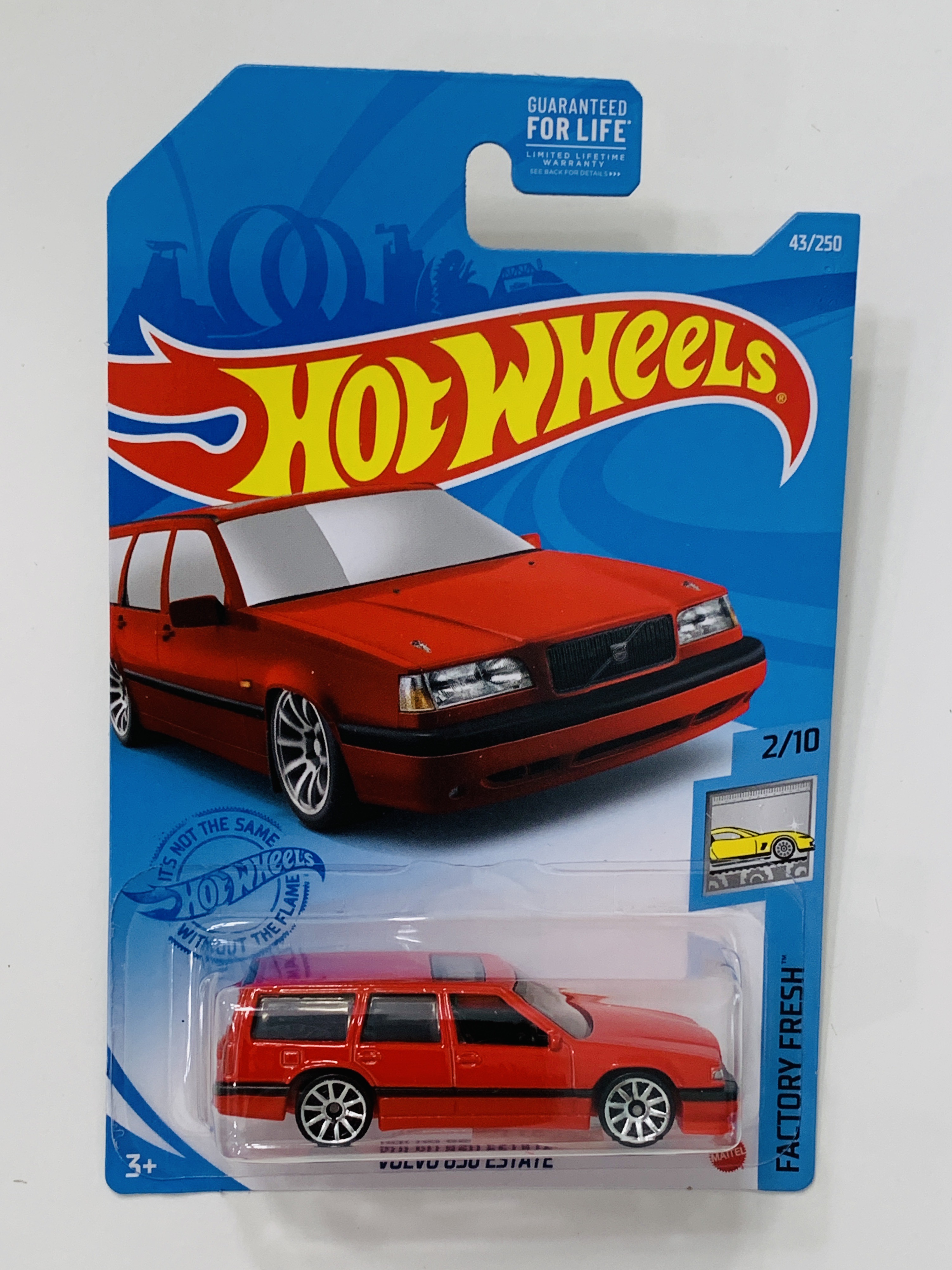 Hot Wheels #43 Volvo 850 Estate