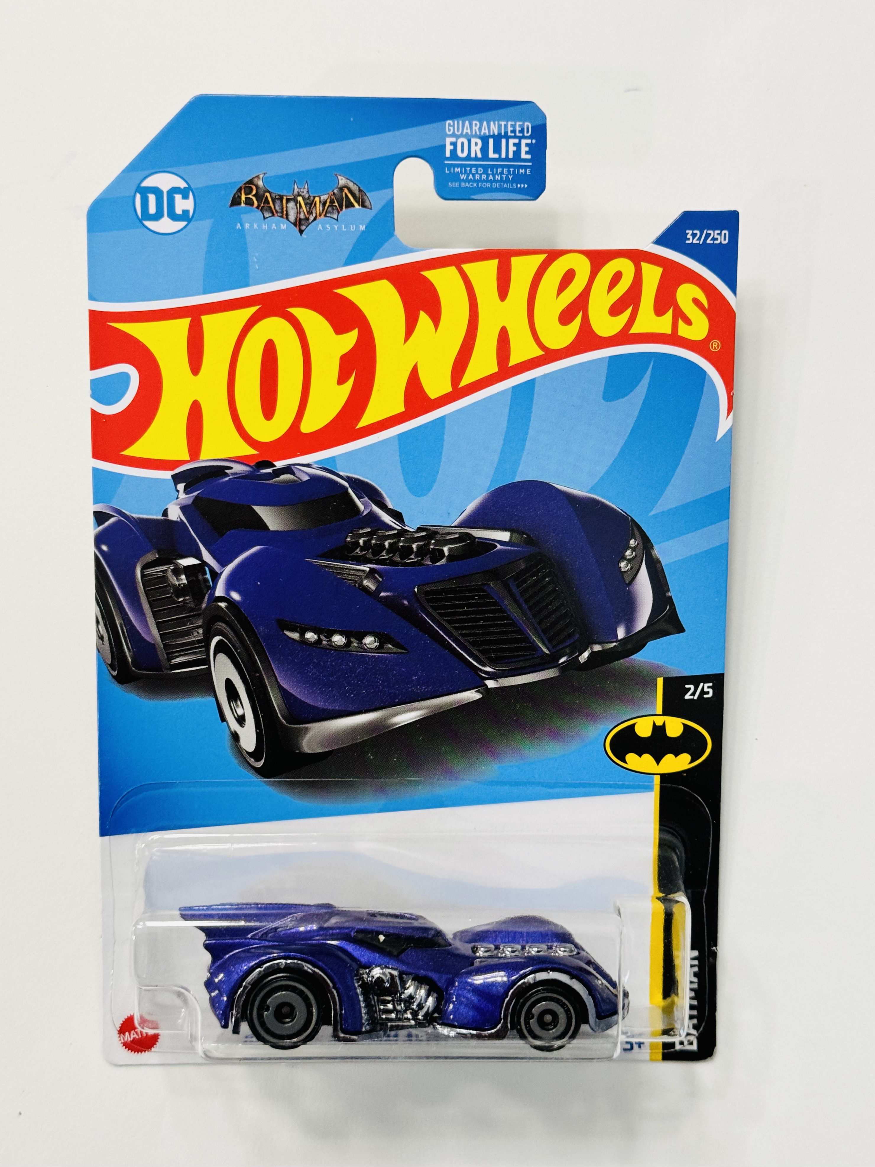 Hot Wheels #32 Batman Arkham Asylum Batmobile