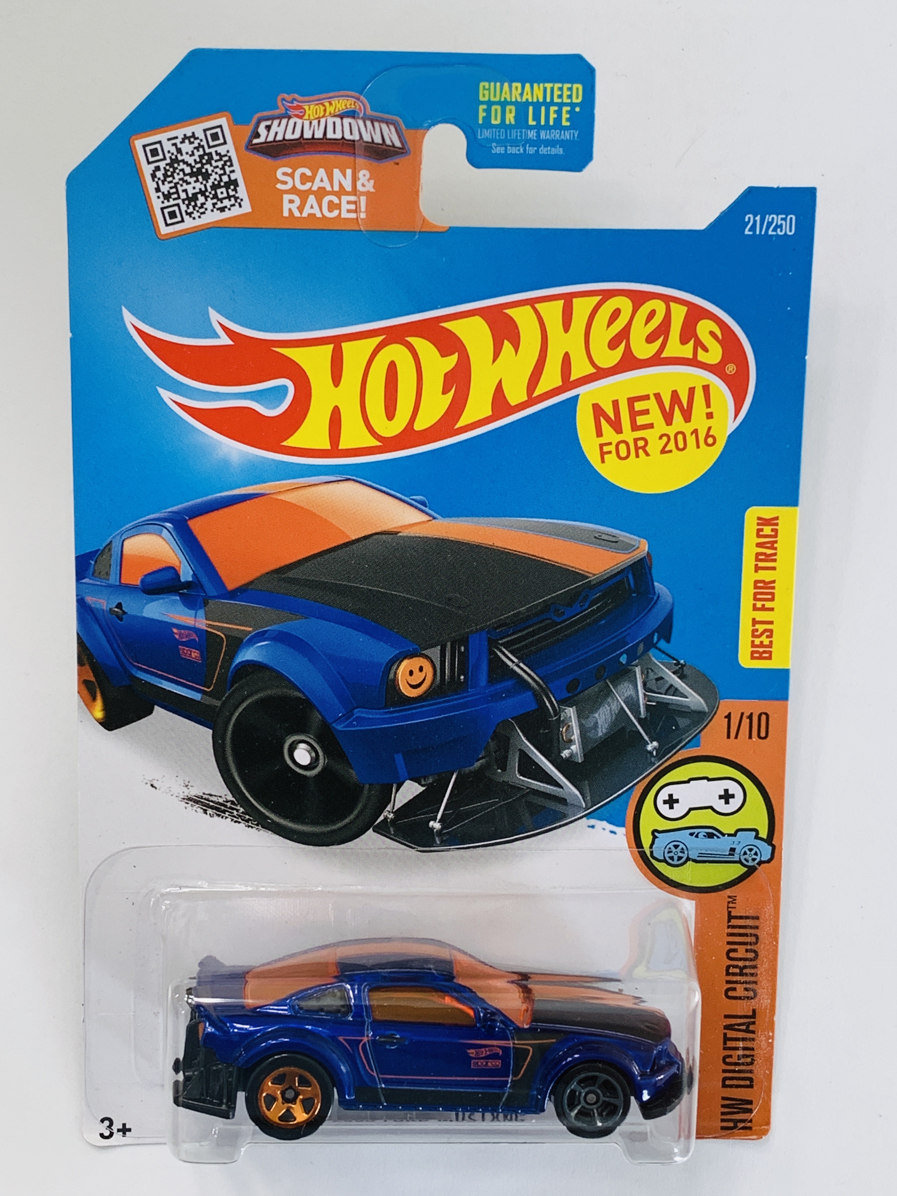 Hot Wheels #21 2005 Ford Mustang