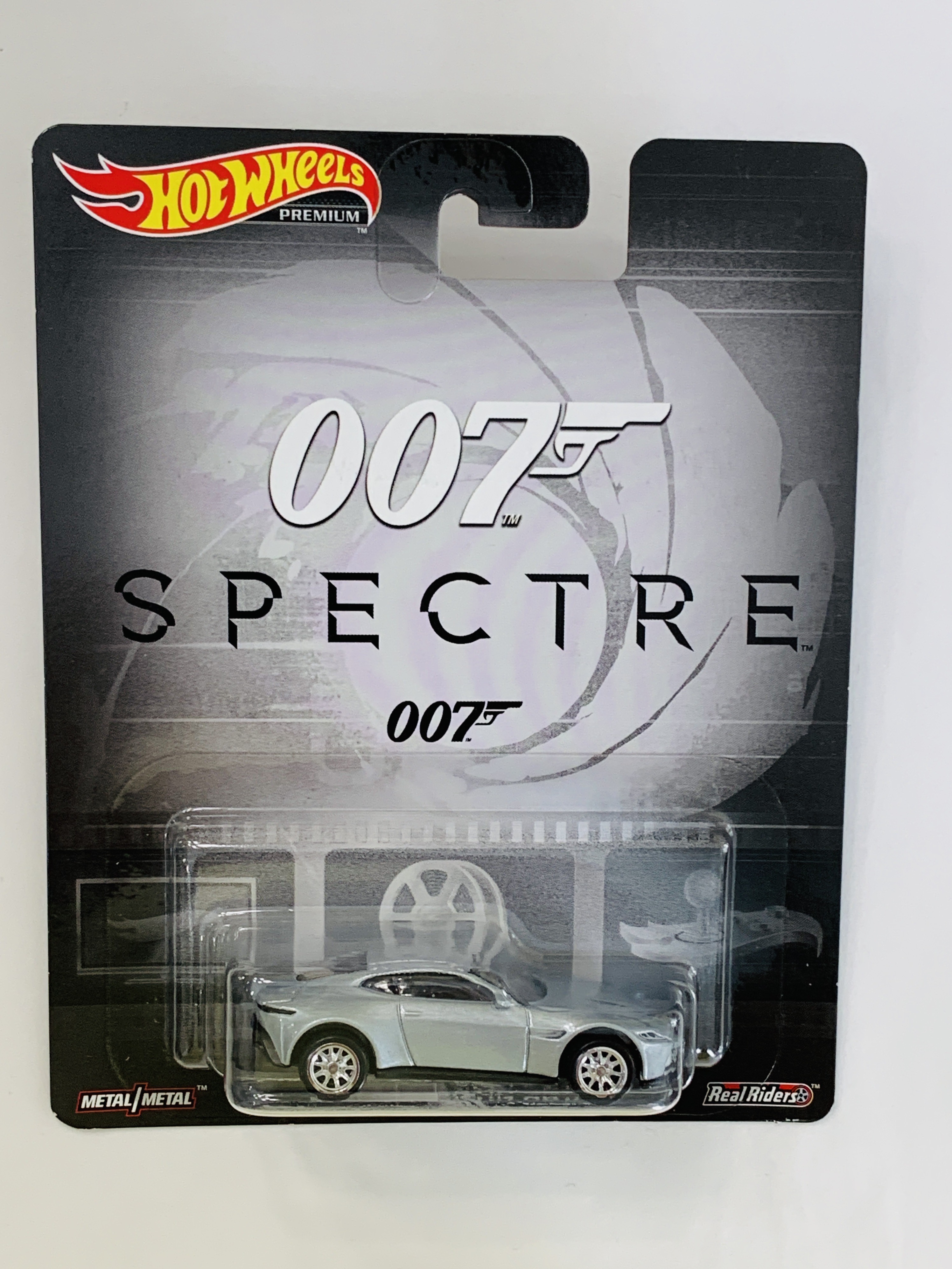 Hot Wheels Premium 007 Spectre Aston Martin DB10