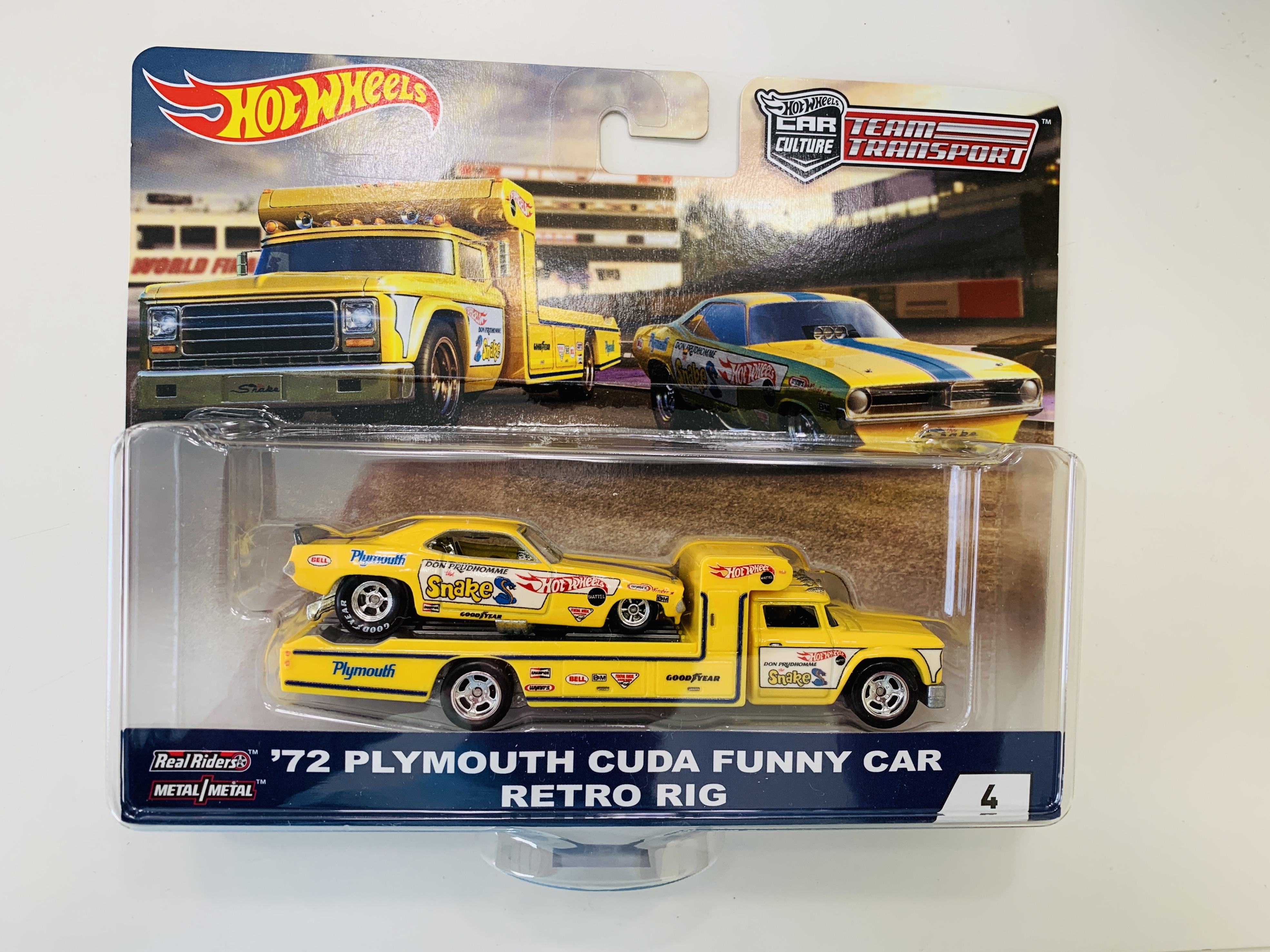 Hot Wheels Premium Team Transport #4 '72 Plymouth Cuda Funny Car / Retro Rig