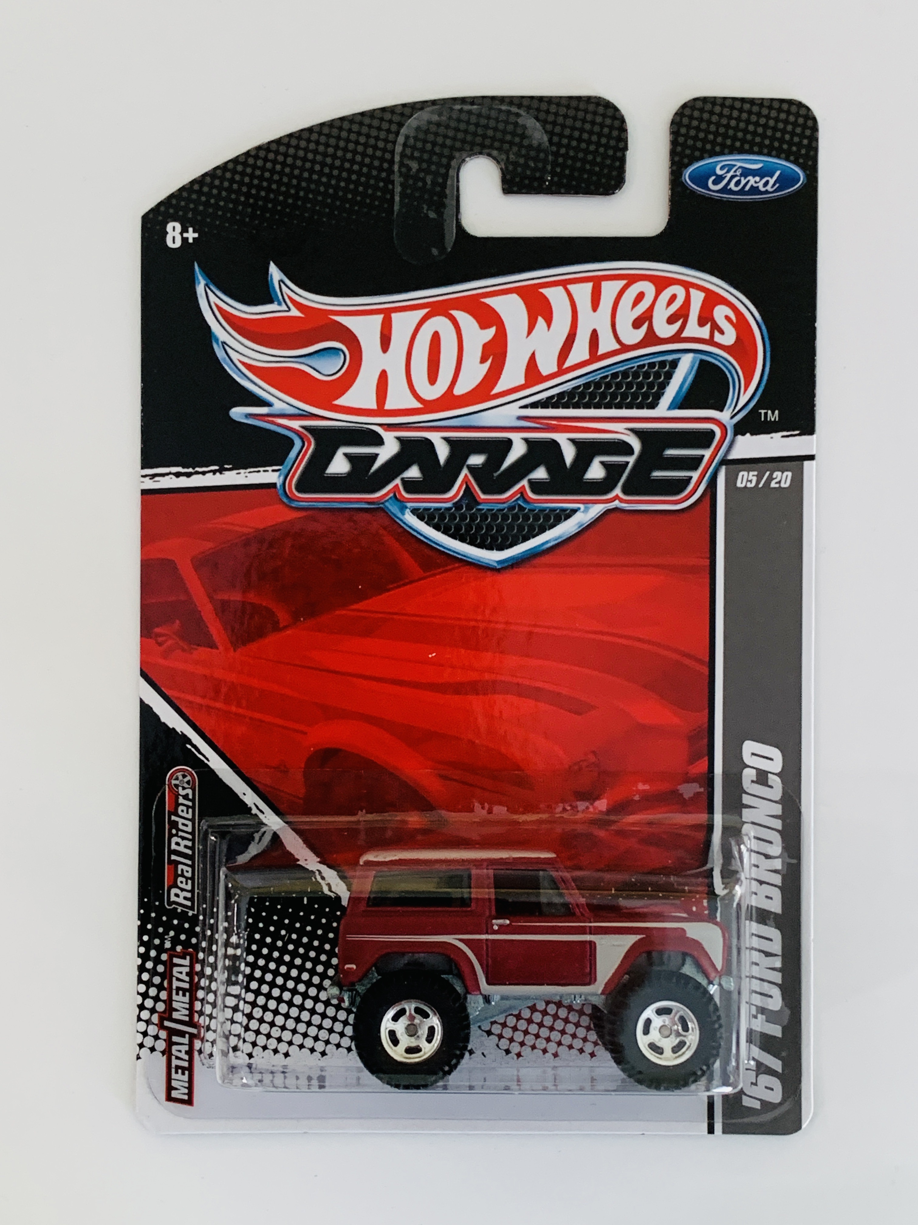 Hot Wheels Garage Ford vs GM '67 Ford Bronco