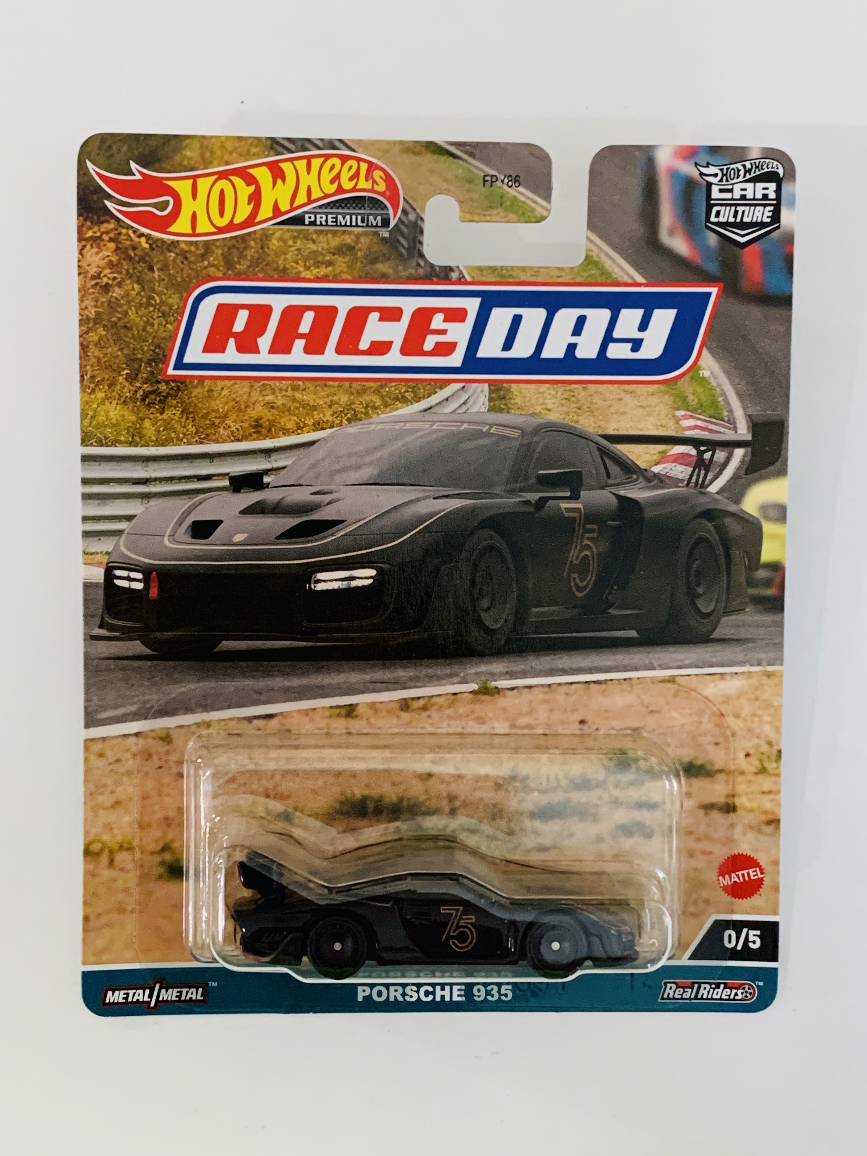 Hot Wheels Premium Race Day Porsche 935 Chase