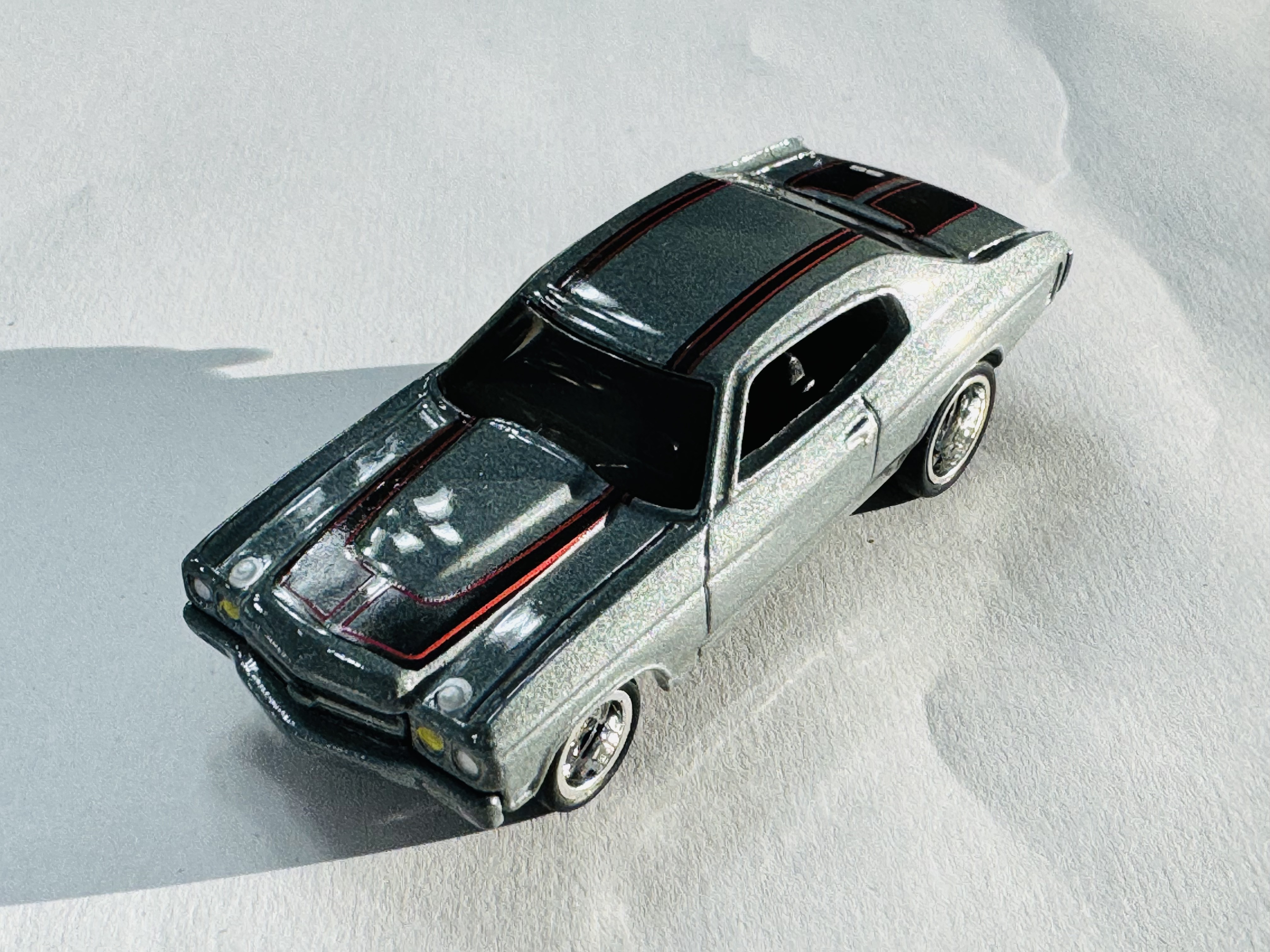 Hot Wheels Exclusive Phil's Garage '70 Chevelle SS Signed Chase