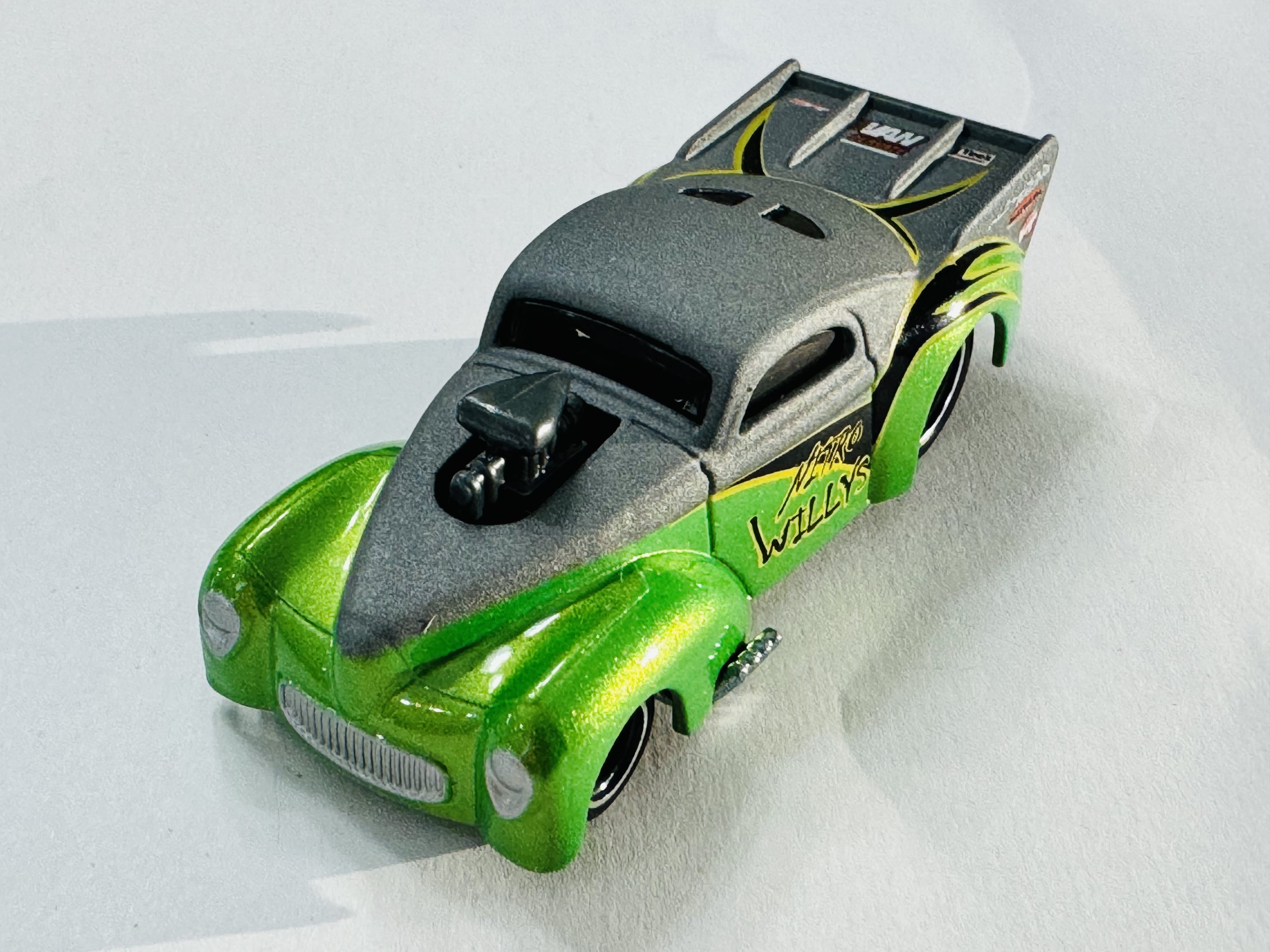 Hot Wheels Exclusive Phil's Garage '41 Pro Mod Willys Signed Chase