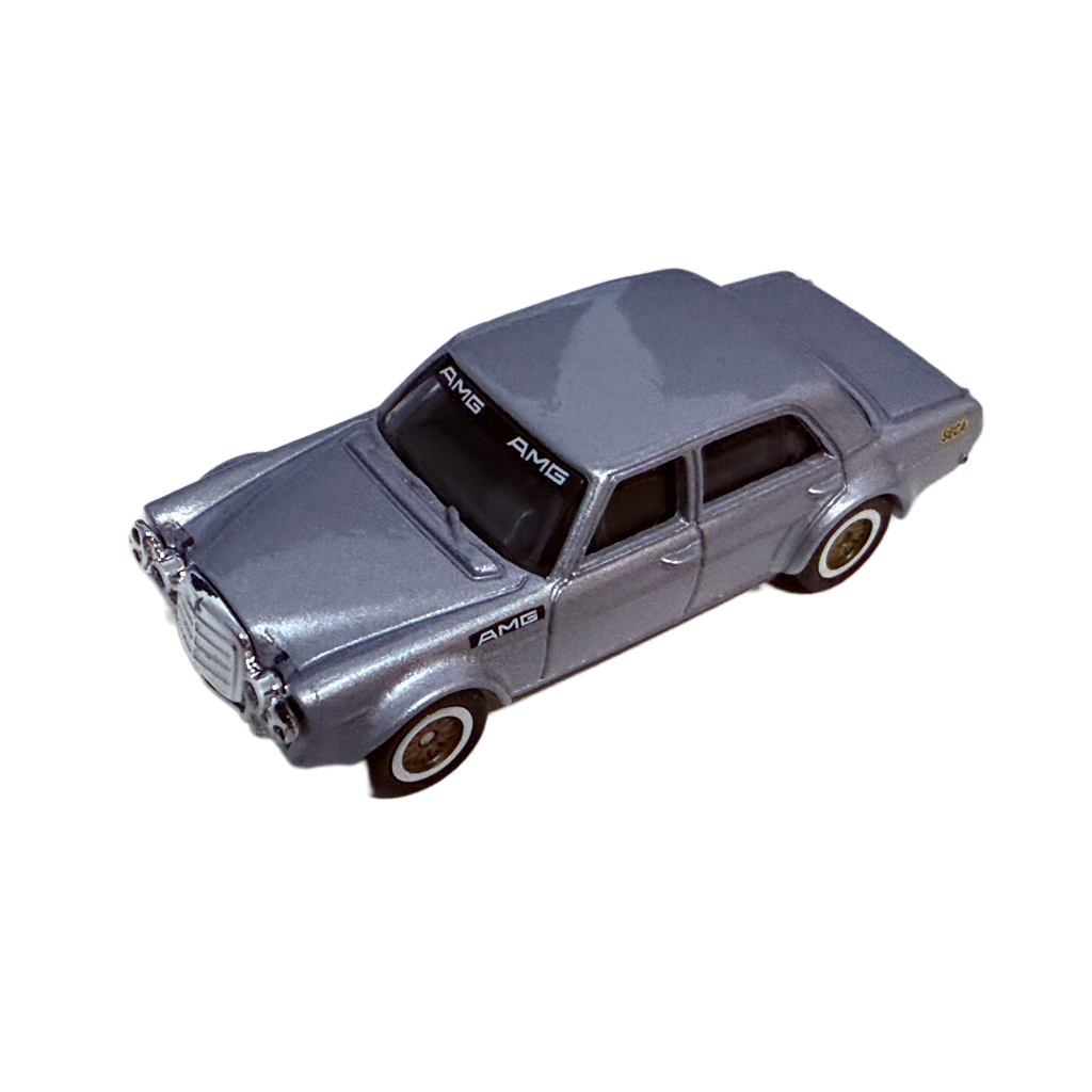 Hot Wheels Premium 2022 Boulevard Mercedes-Benz 300 SEL 6.3 AMG