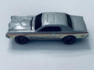 10551-Hot-Wheels-Garage--68-Mercury-Cougar