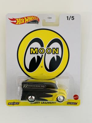 Hot Wheels Premium Moon Eyes Dairy Delivery - Cracked Blister
