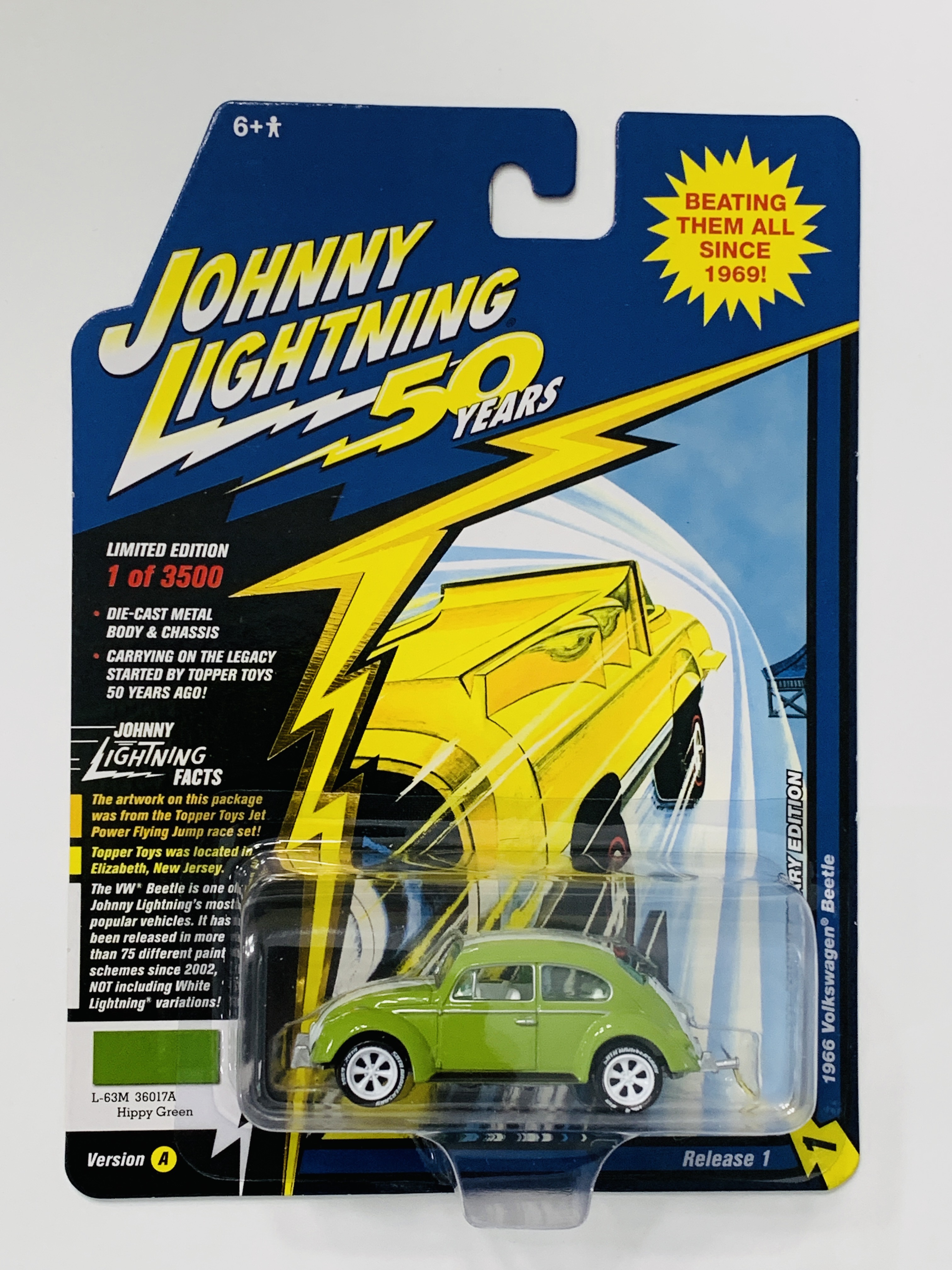 Johnny Lightning 50th Anniversary 1966 Volkswagen Beetle