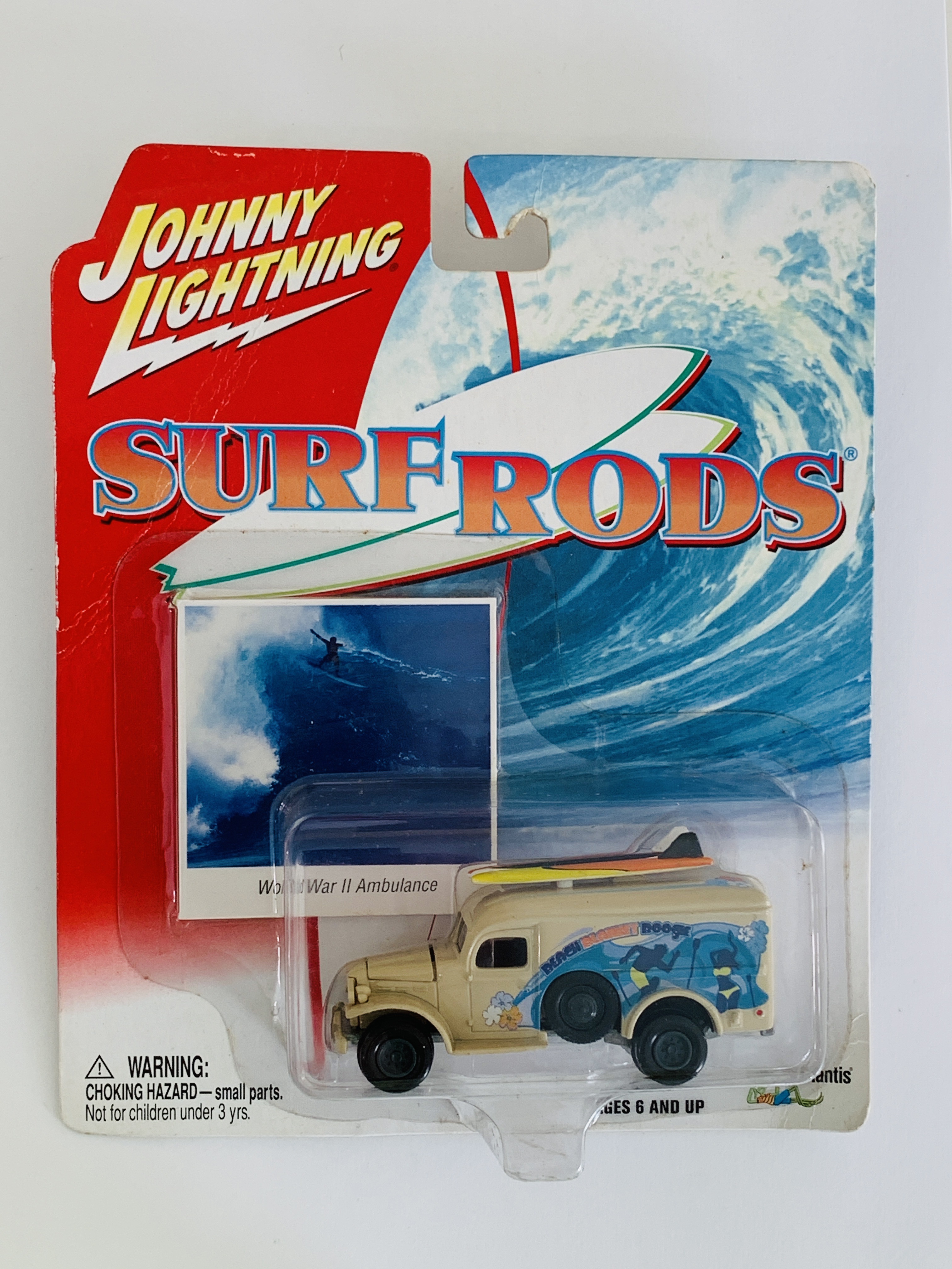 Johnny Lightning Surf Rods World War II Ambulance