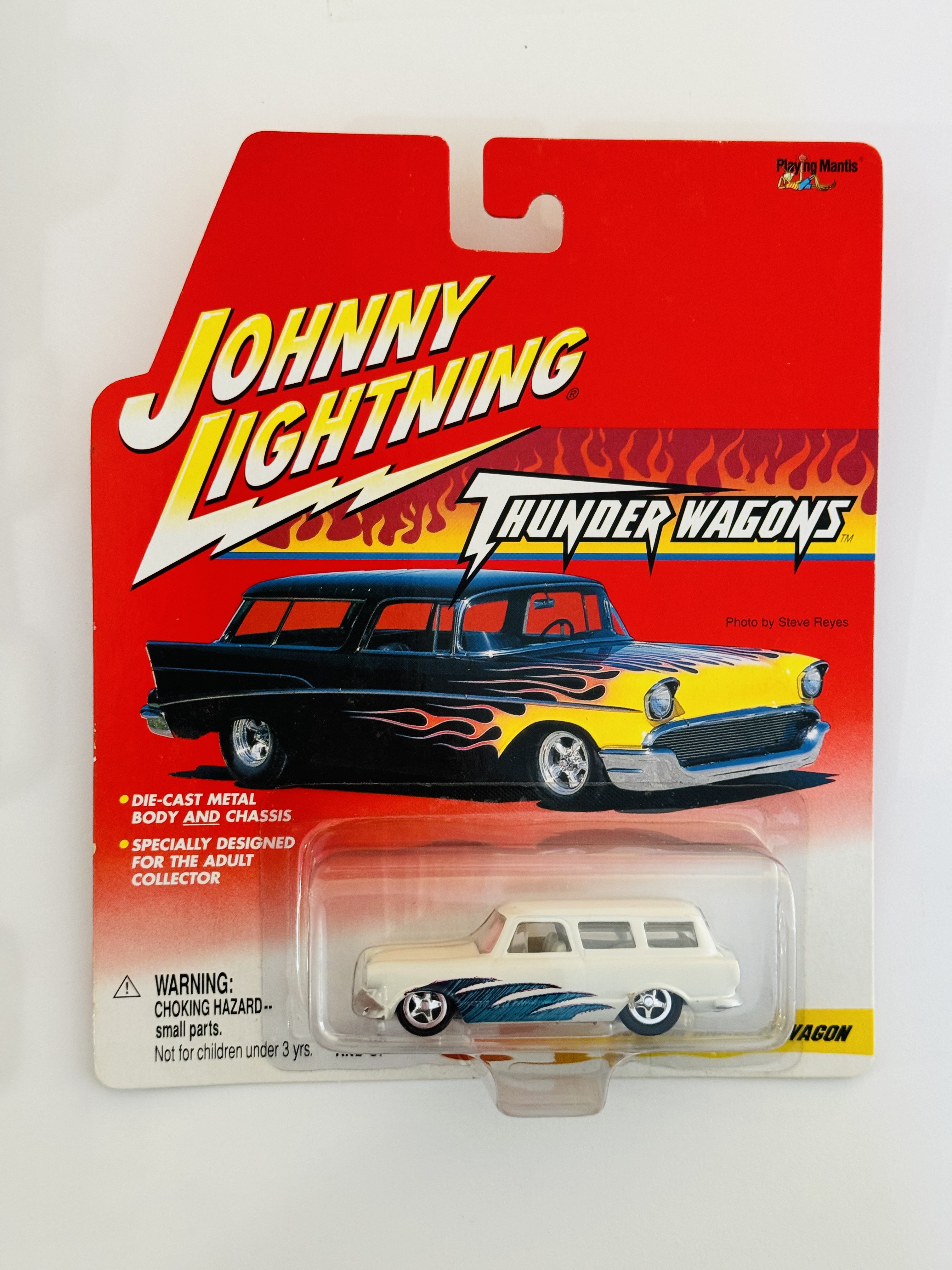 Johnny Lightning Thunder Wagons Custom Rambler Wagon