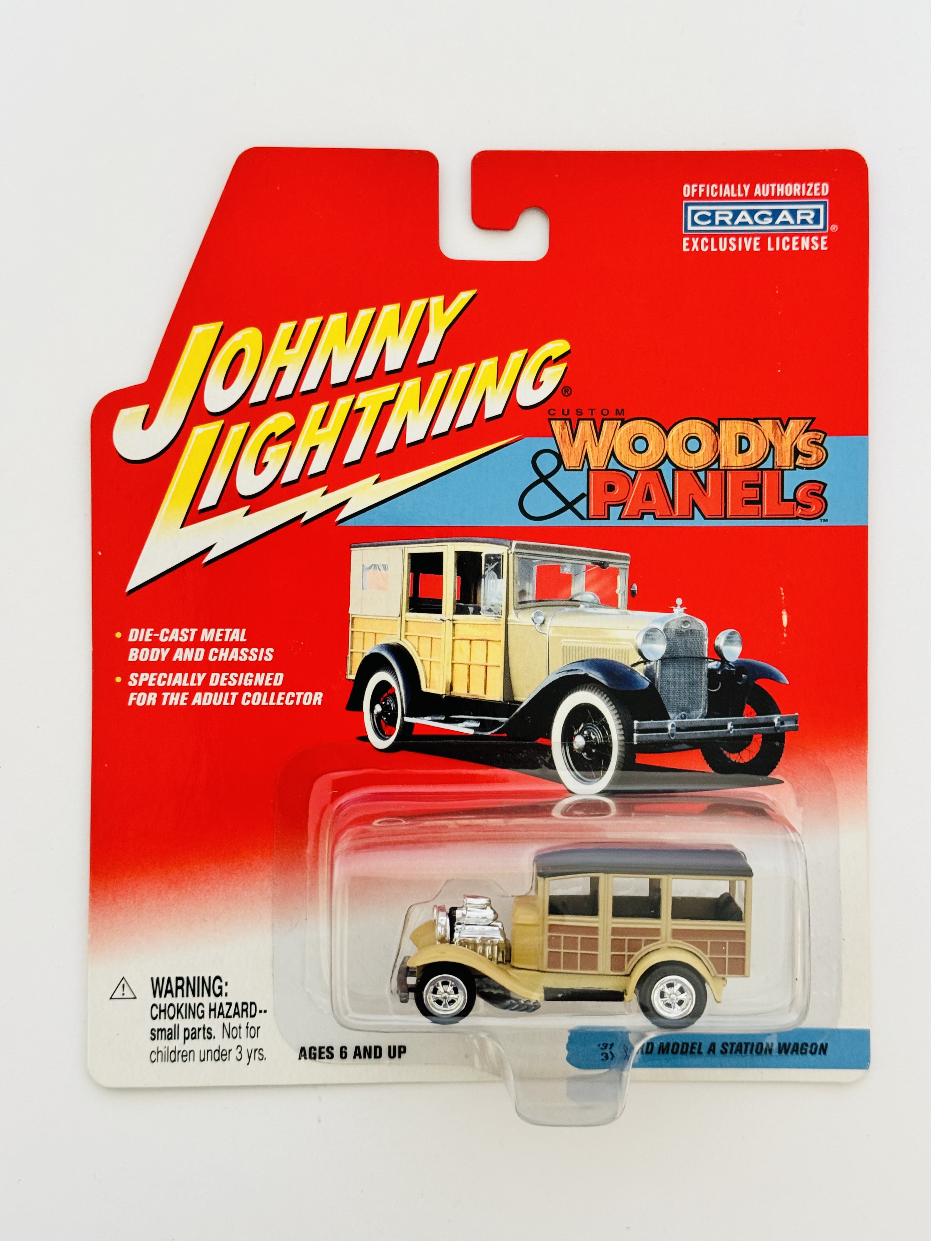 Johnny Lightning Woodys & Panels '31 Ford Model A Station Wagon