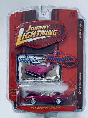 209-11101-Johnny-Lightning-Mopar-Mayhem--71-Dodge-Challenger