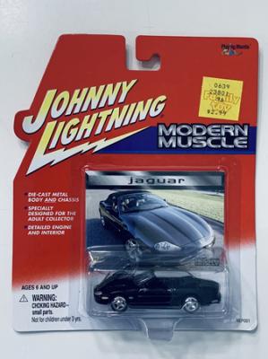 6749-Johnny-Lightning-Modern-Muscle-Jaguar
