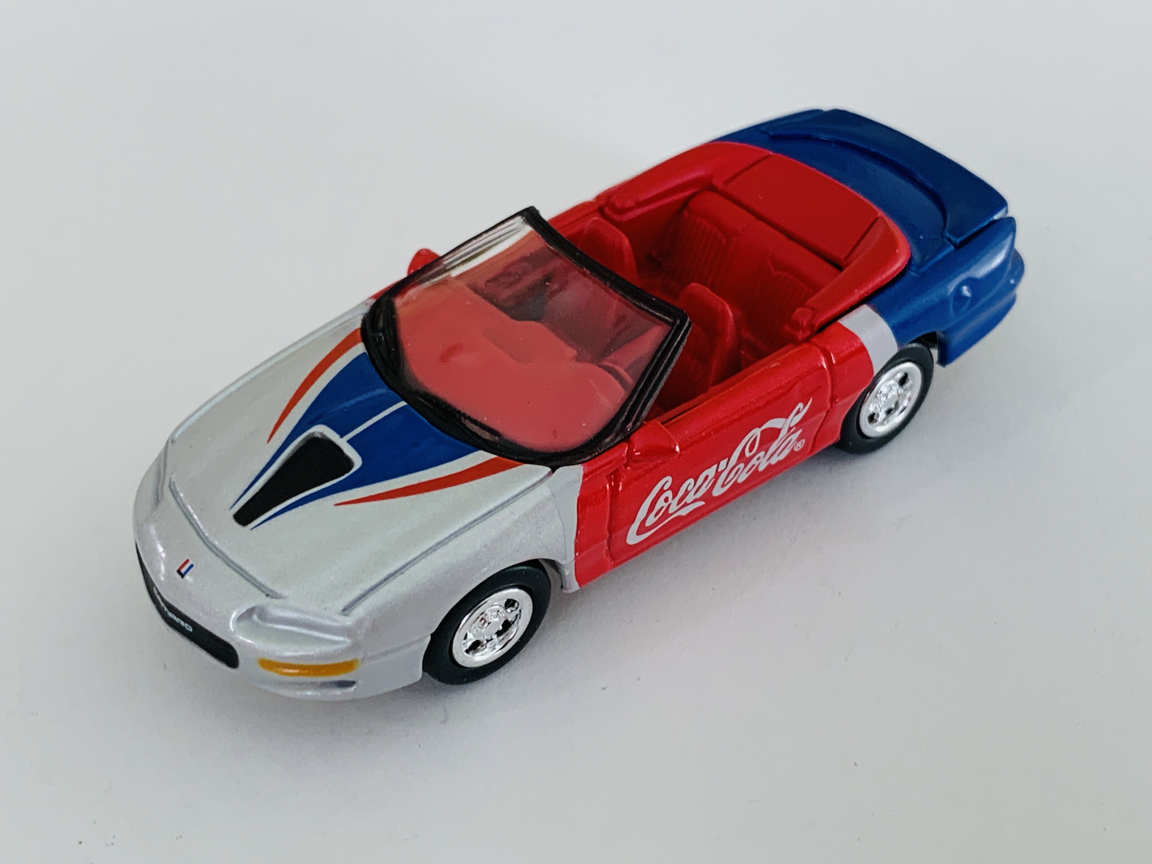 Johnny Lightning Coca-Cola 1998 Chevy Camaro