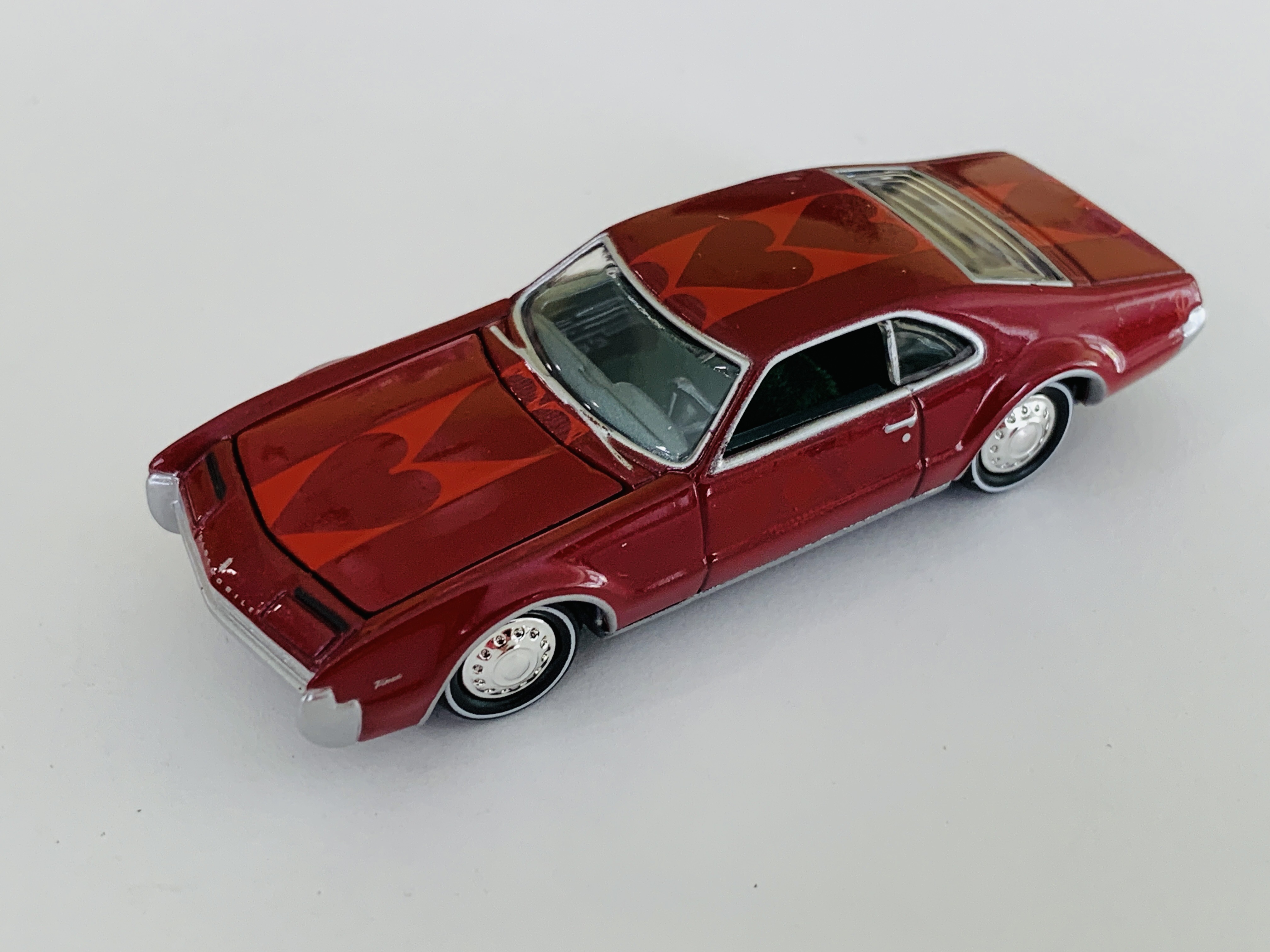 Johnny Lightning 1966 Oldsmobile Toronado