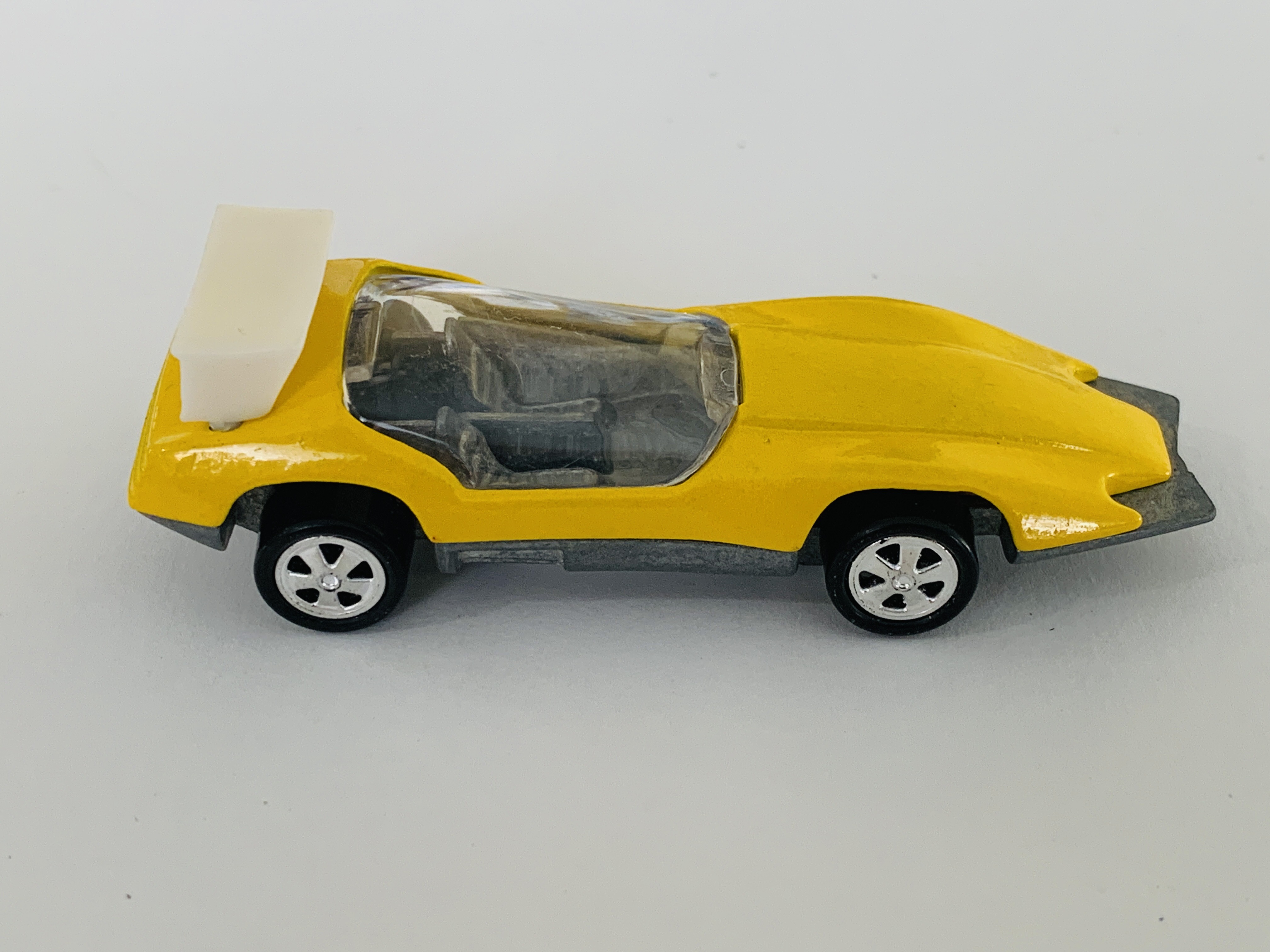 Johnny Lightning Custom Spoiler