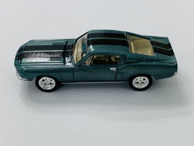 204L-16939-Johnny-Lightning-1968-Shelby-GT-500