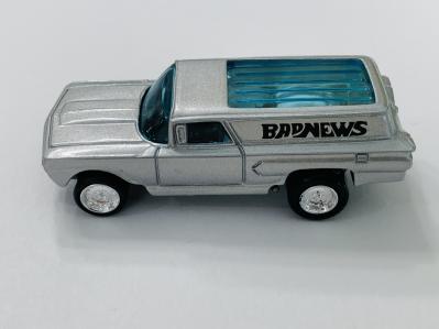 204L-16940-Johnny-Lightning-Bad-News-Silver