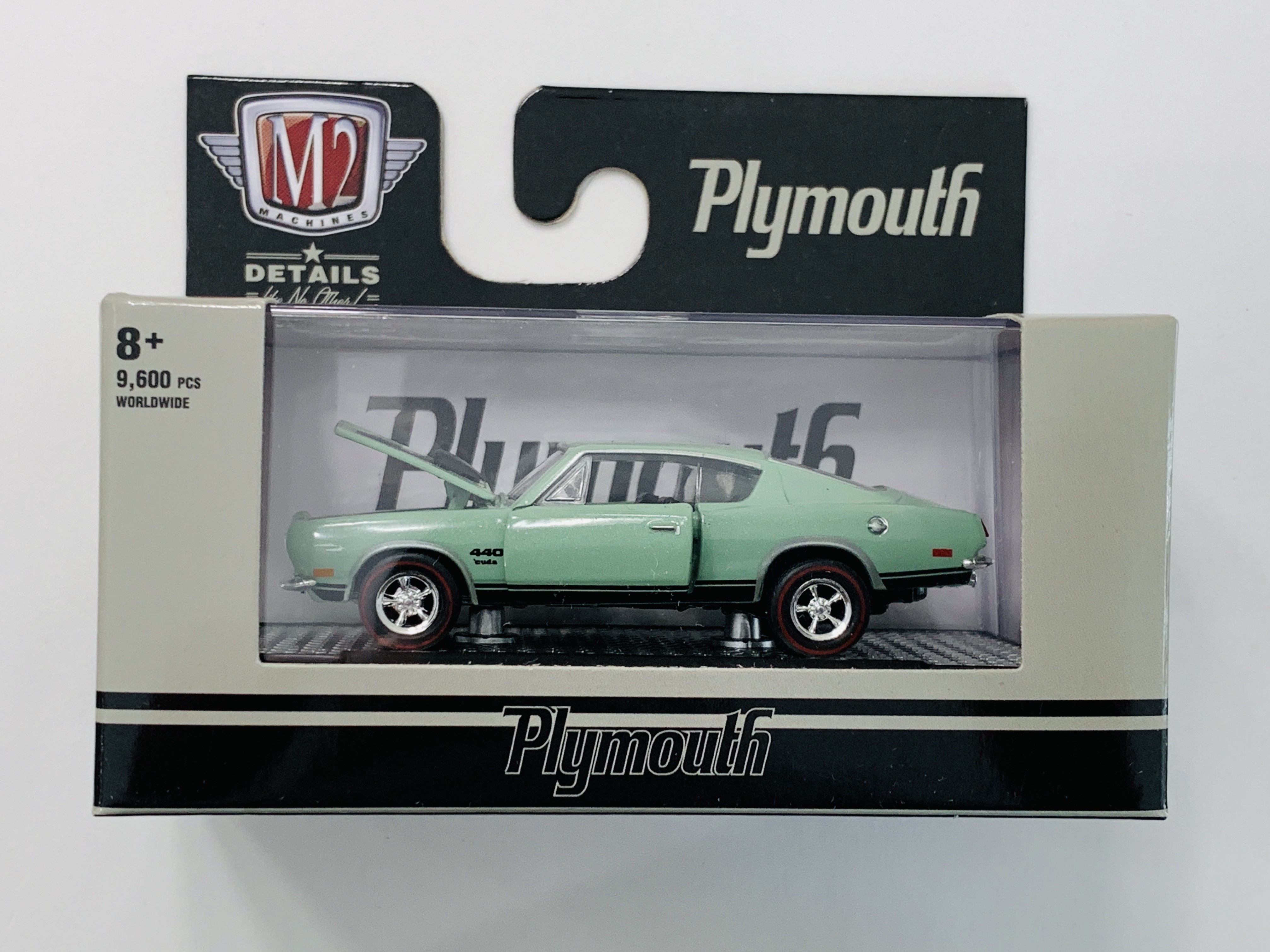 M2 Machines Plymouth Series 1969 Plymouth Barracuda 440 R72