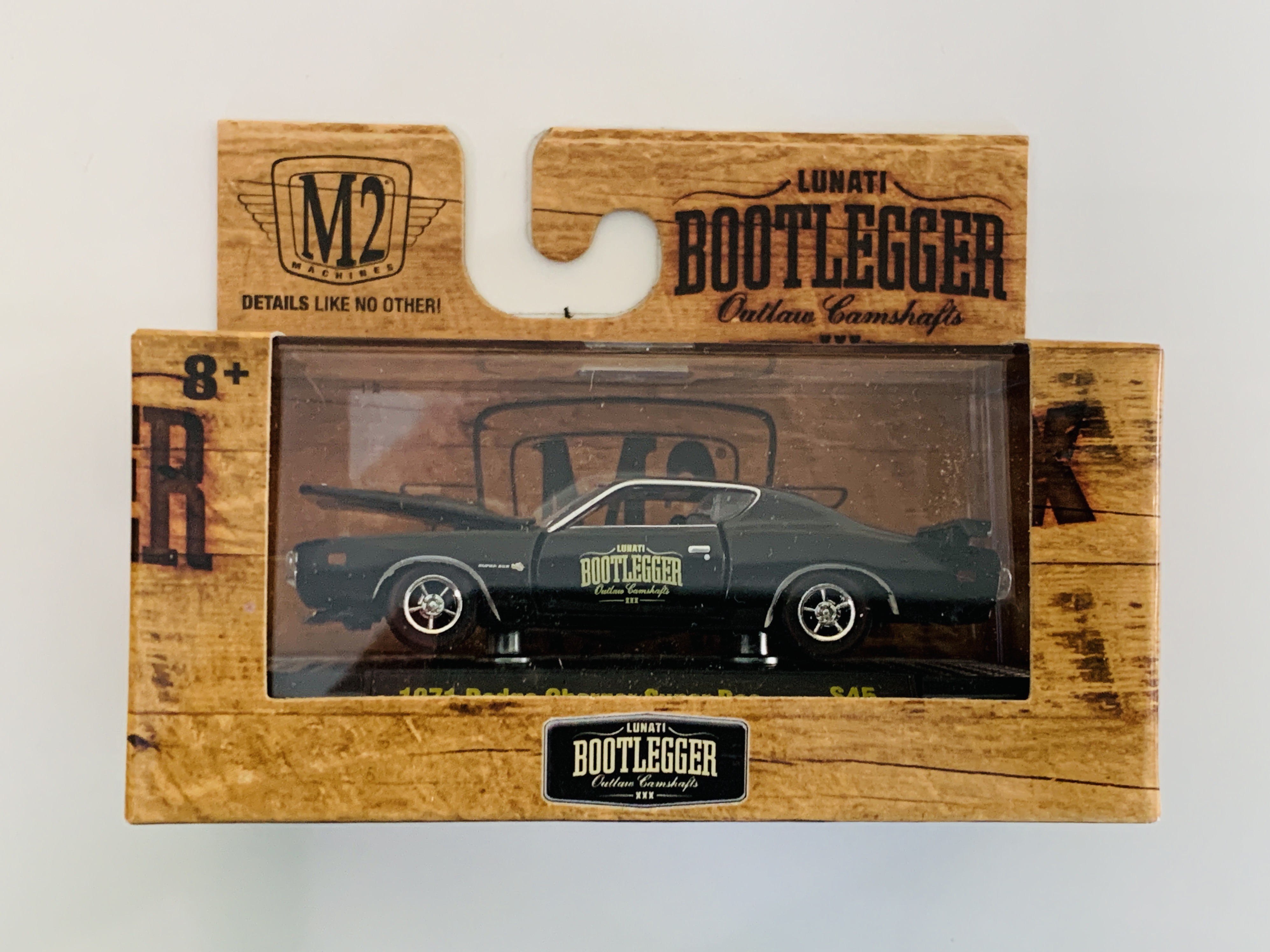 M2 Machines Bootlegger 1971 Dodge Charger Super Bee S45
