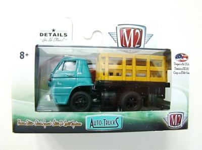 210-9671-M2-Machines-Auto-Trucks-1966-Dodge-L600-Stake-Bed-Truck