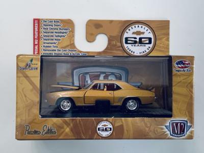 8215-M2-Machines-1969-Chevrolet-Camaro-Z-28-RS---Walmart-Exclusive