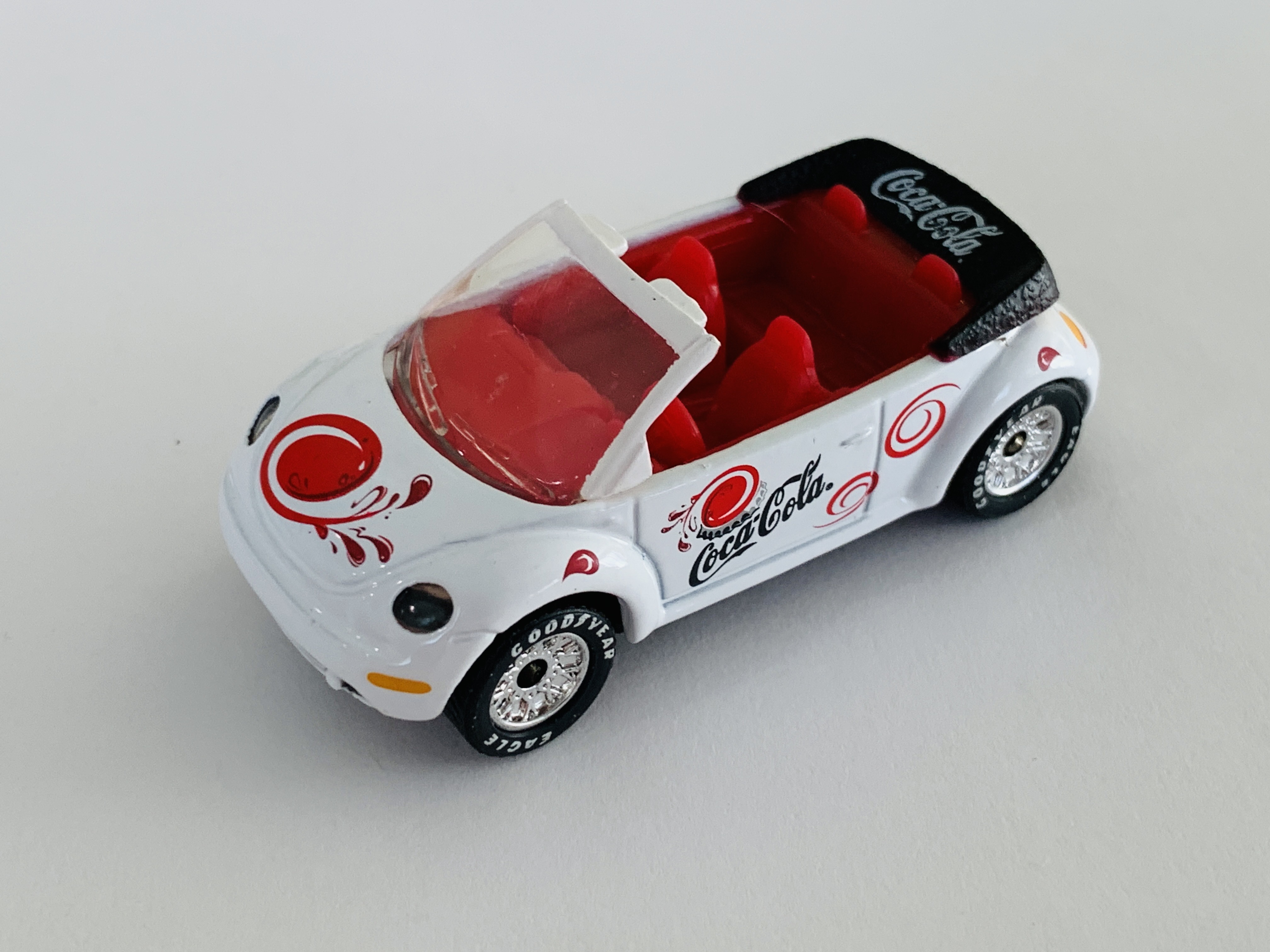 Matchbox Collectibles Coca-Cola 1995 VW Concept Convertible