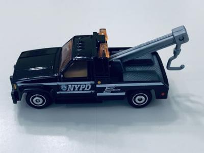 8950-Matchbox-NYPD-GMC-Wrecker