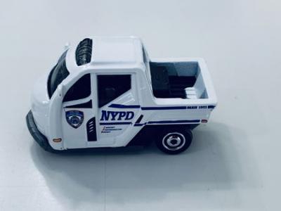 8954-Matchbox-NYPD-CFV76