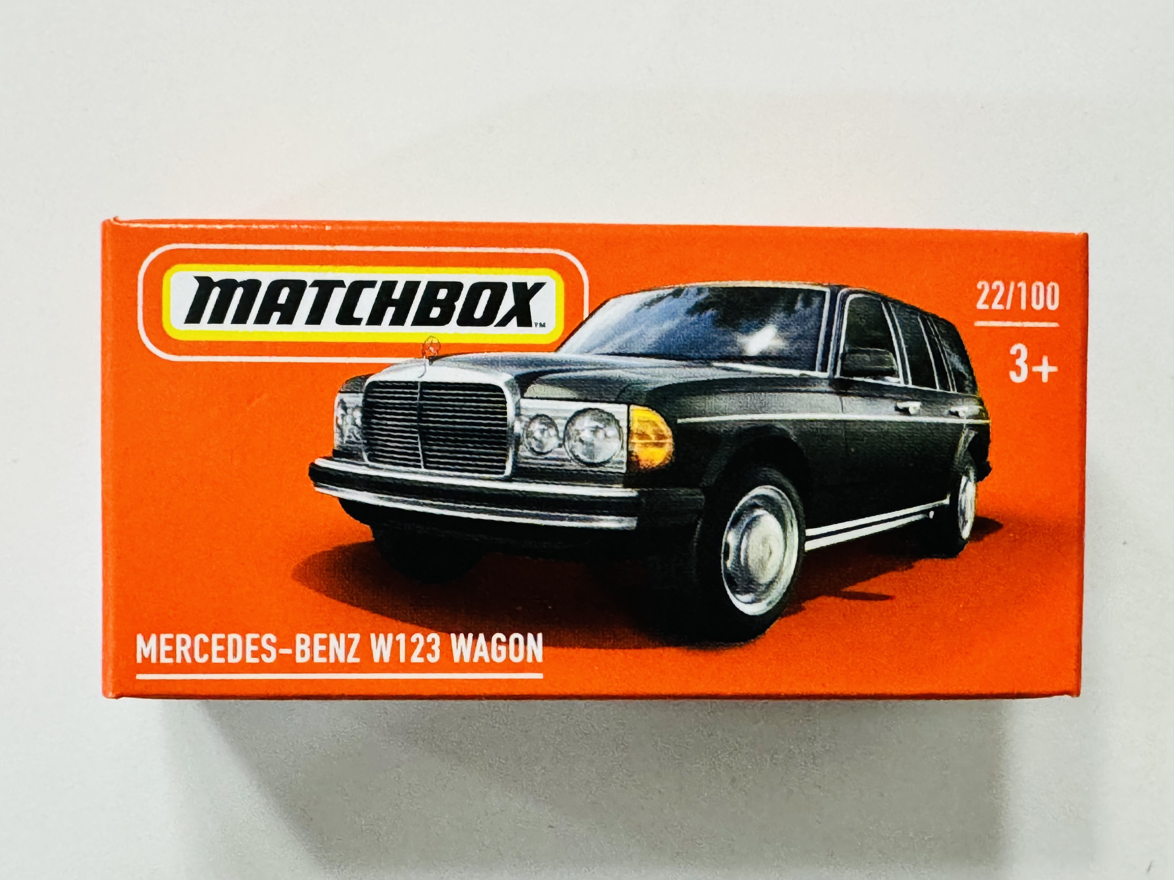 Matchbox Power Grabs #22 Mercedes-Benz W123 Wagon
