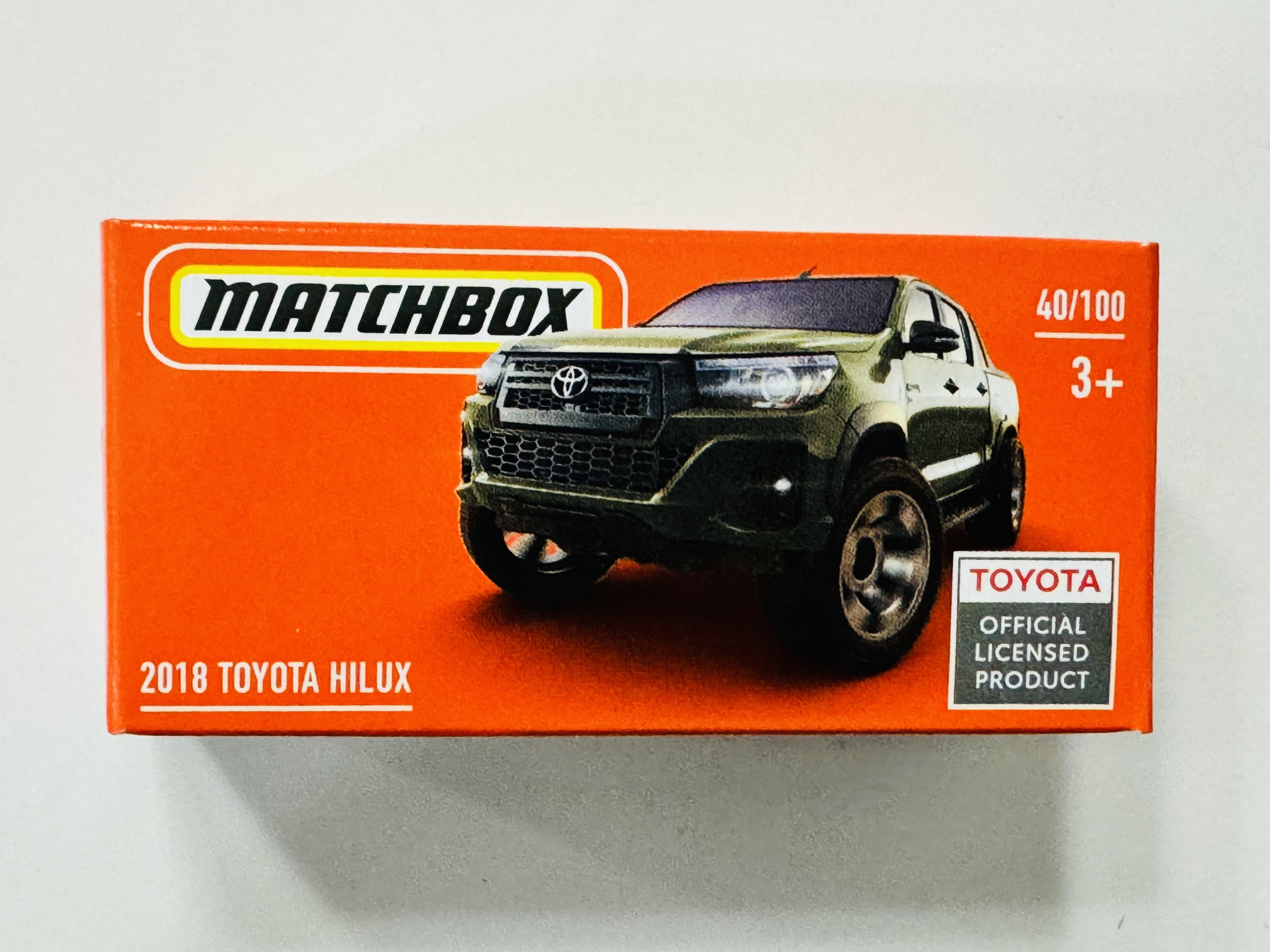 Matchbox Power Grabs #40 2018 Toyota Hilux