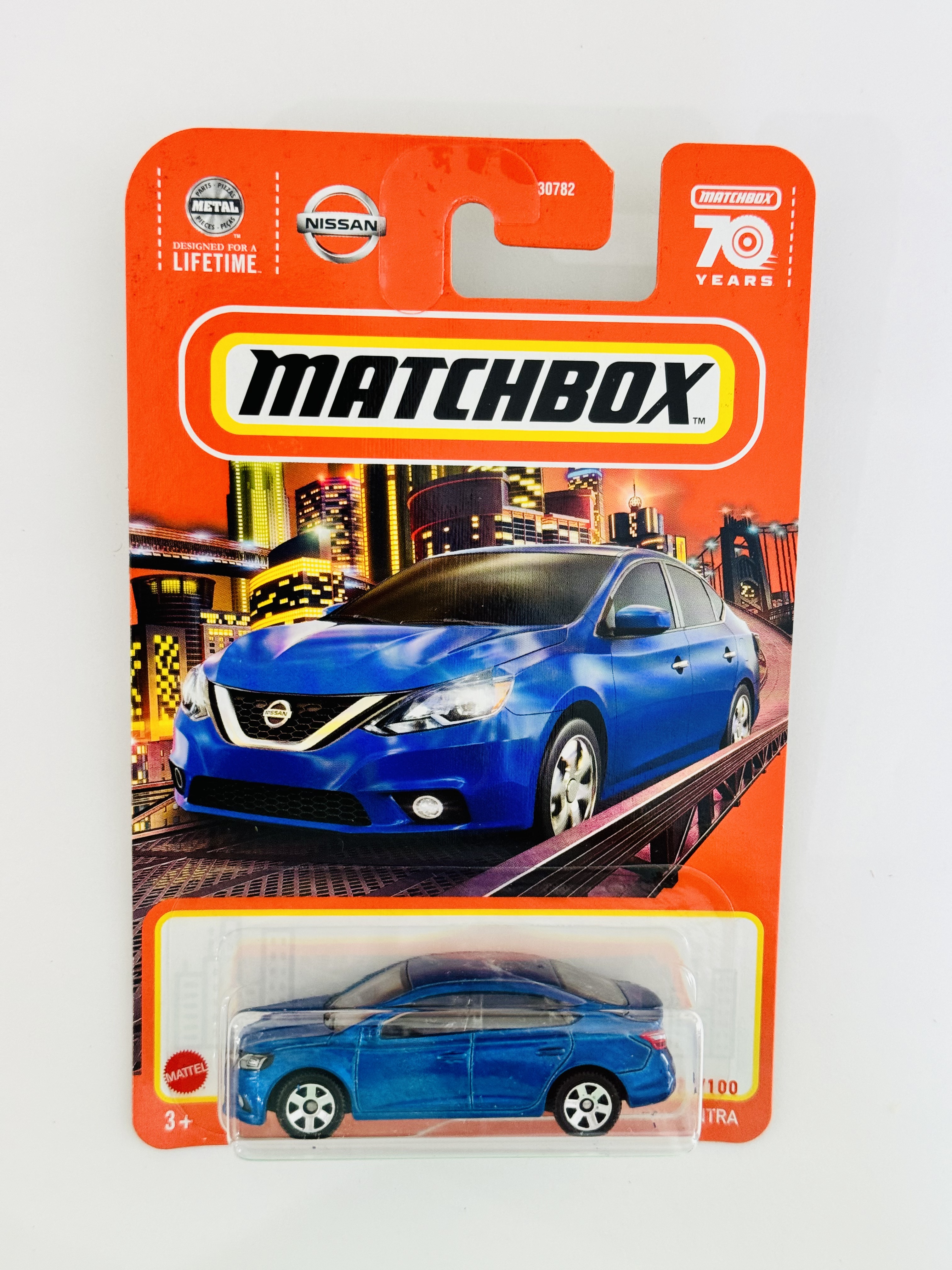 Matchbox #70 2016 Nissan Sentra