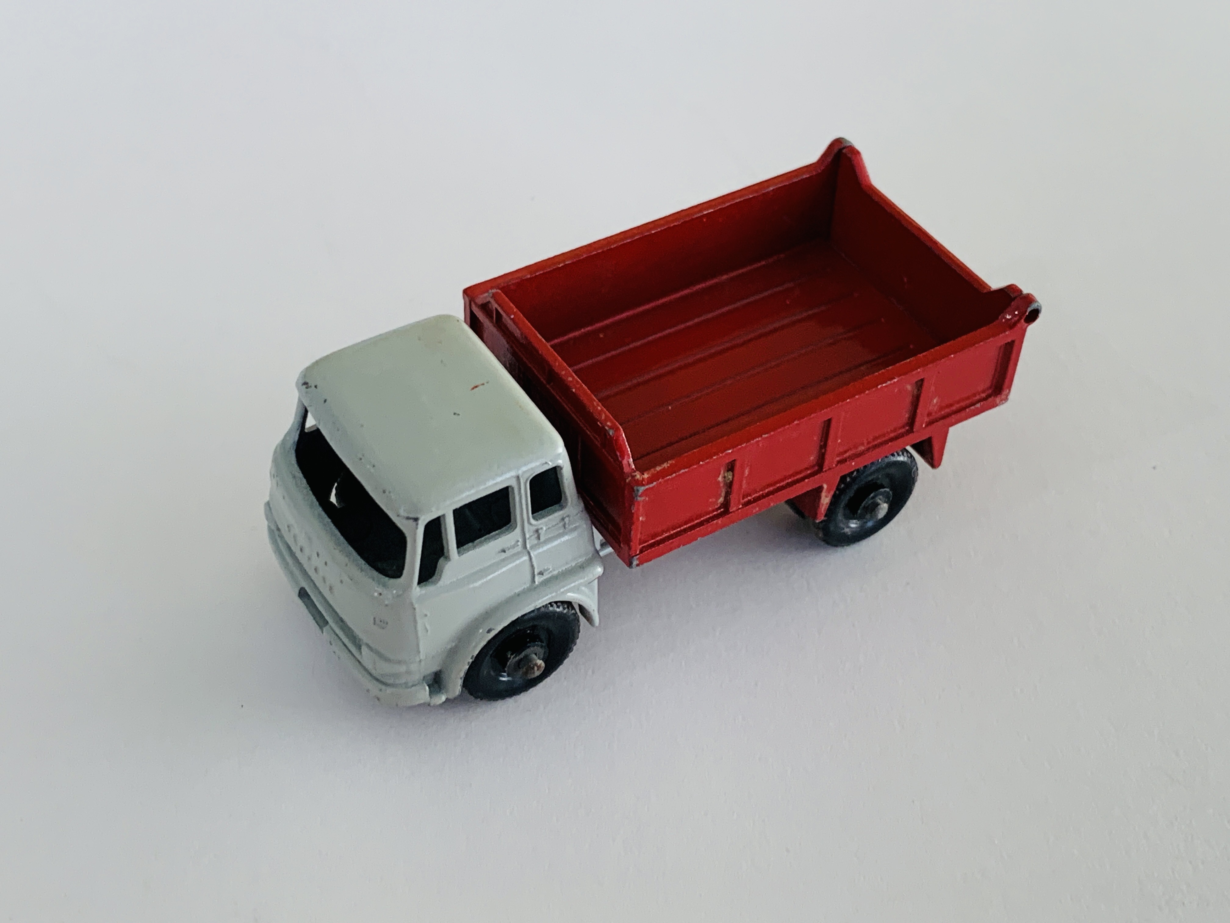 Lesney Matchbox No. 3 Bedford 7 1/2 Ton Tipper