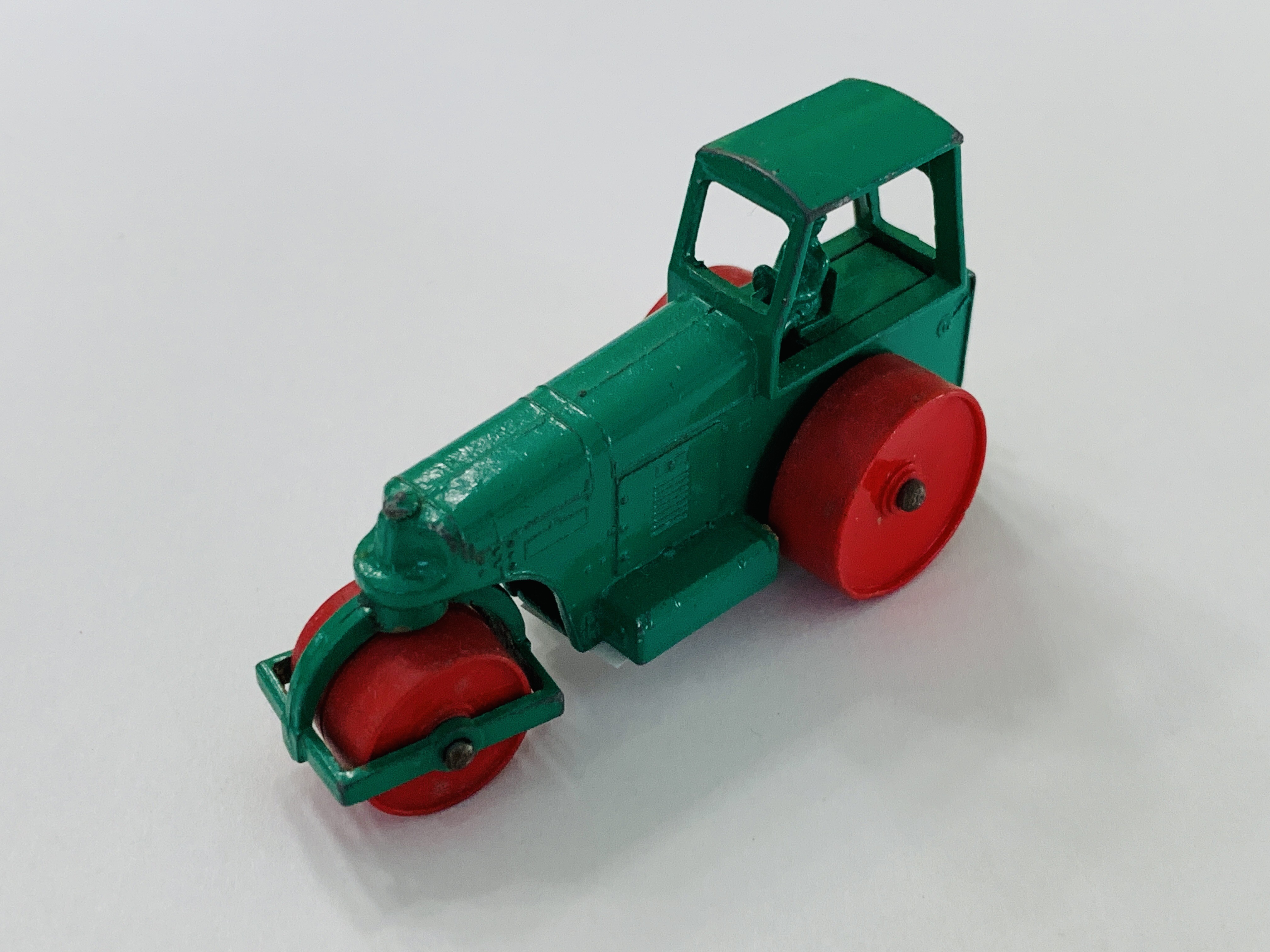 MATCHBOX LESNEY MOKO Aveling Barford Road Rollers n°1 réédition EUR 12,00 - FR